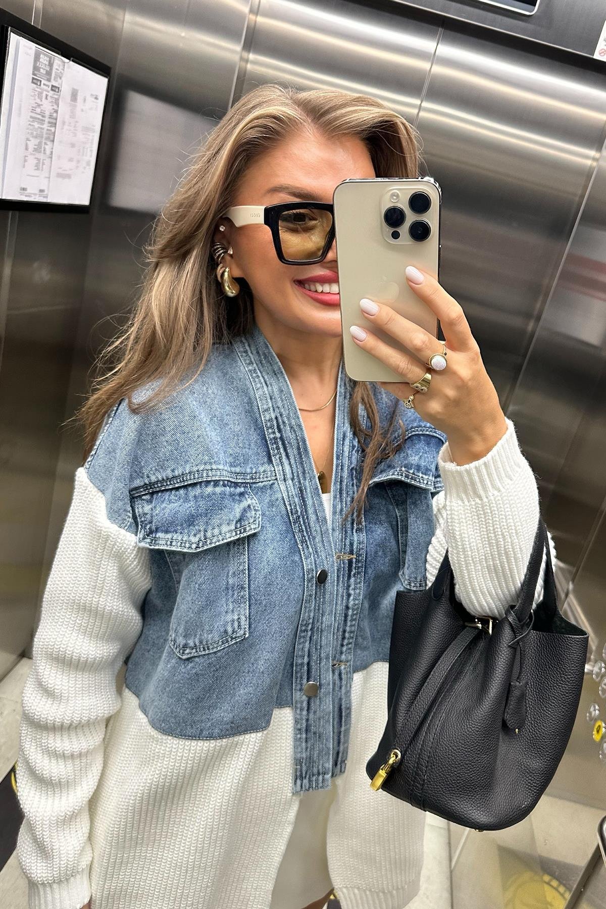Marka Model  Üstü Mavi Jeanli Triko Mixli Tasarım Ceket Ekru