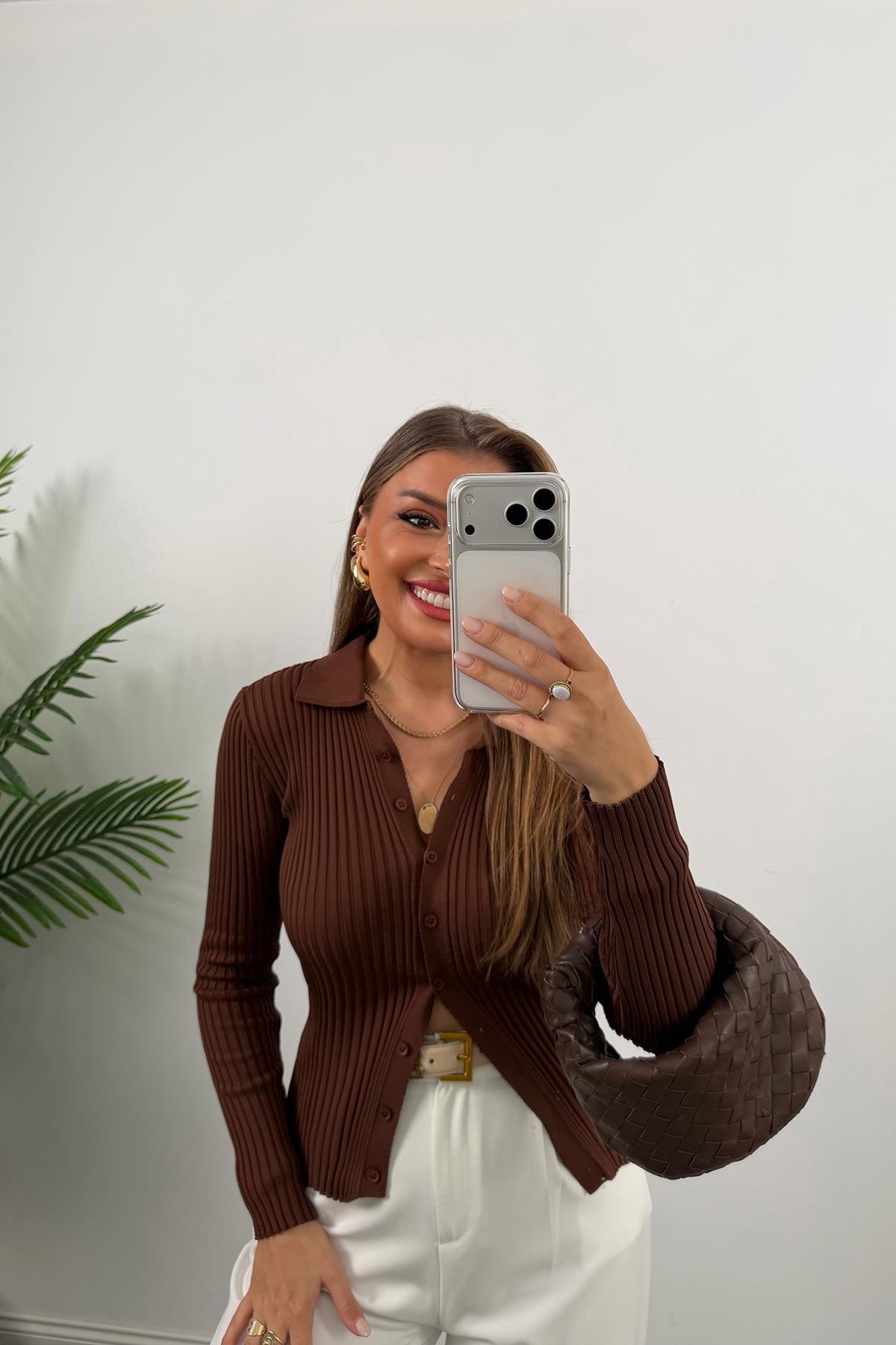 Massi Model Polo Yaka Tam Boy Düğmeli Elit Triko Acı Kahve