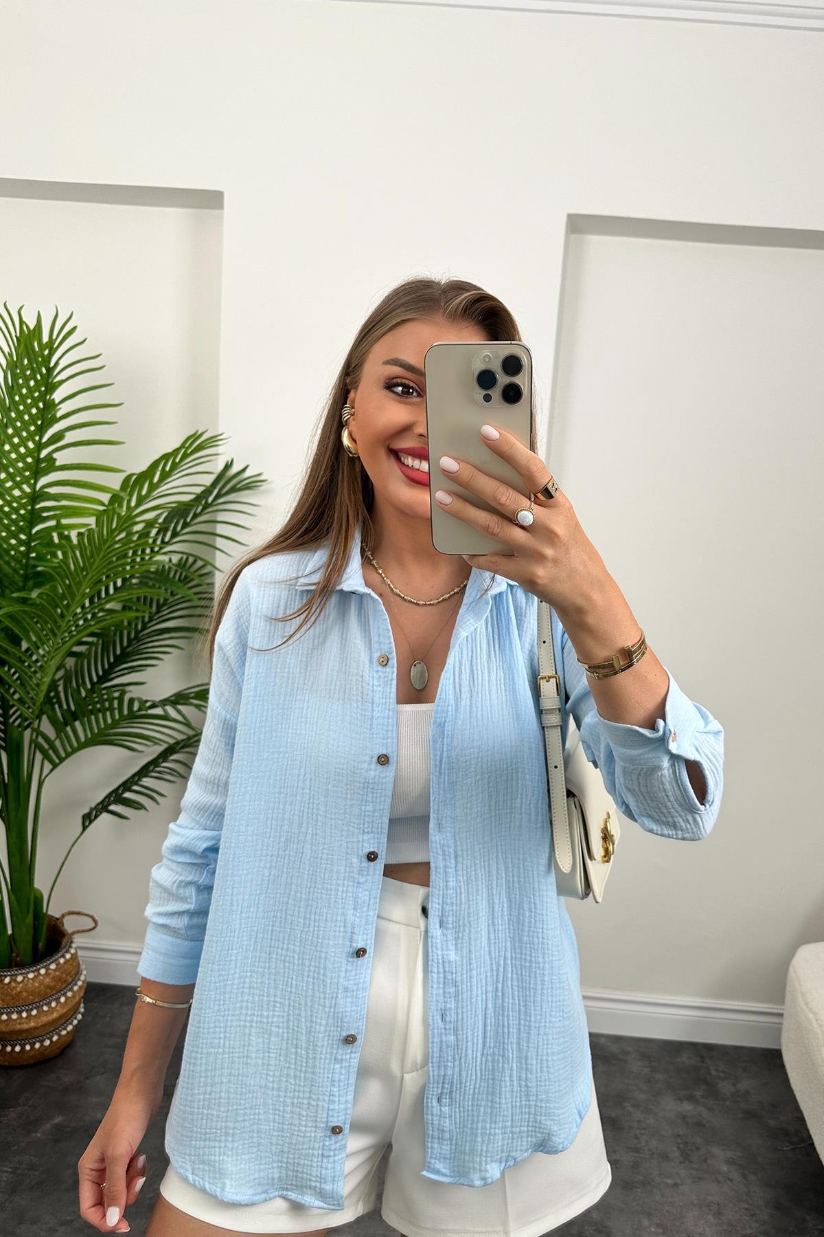 Massimo Model Ahşap Düğmeli Müslin Gömlek Açık Mavi