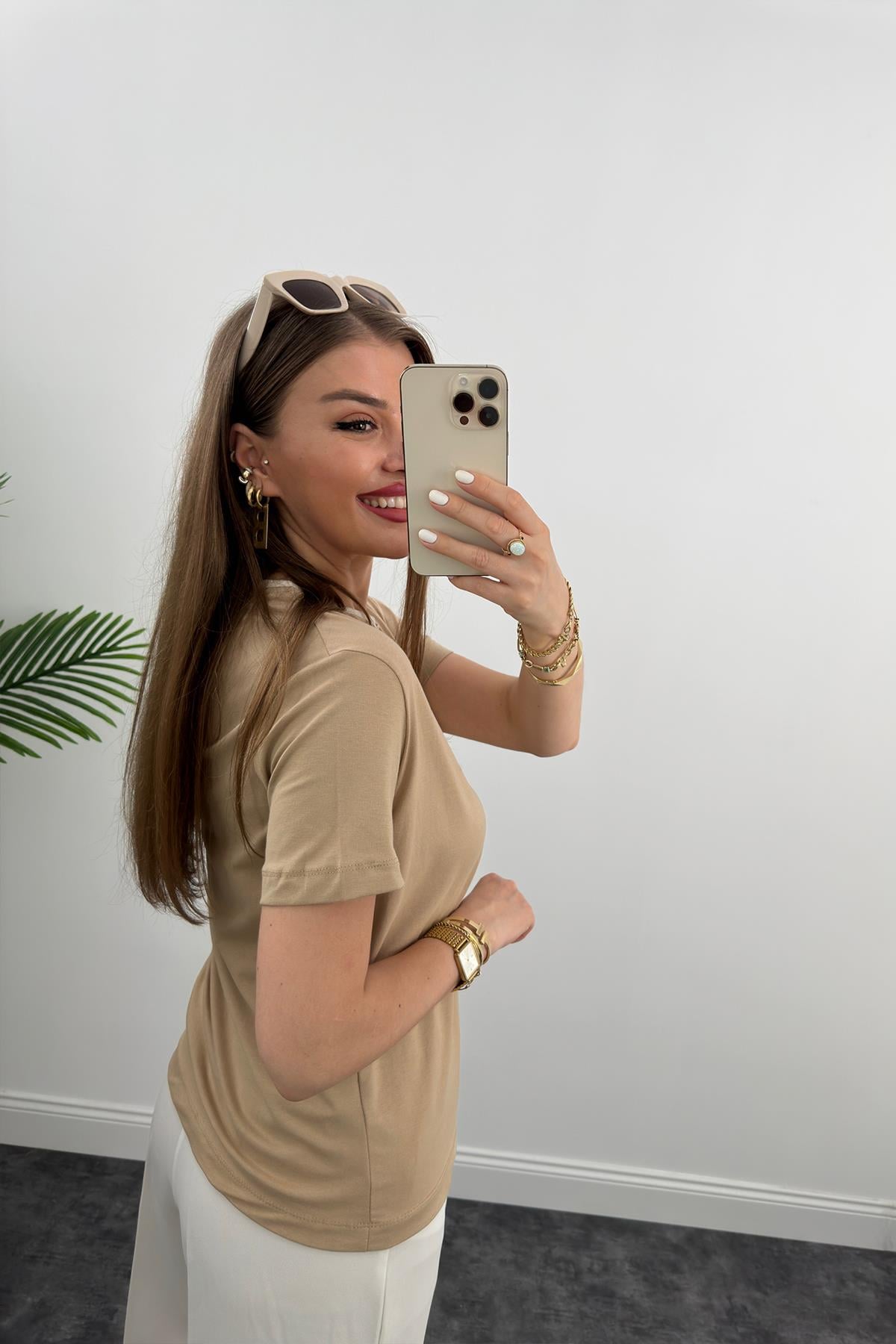 Massimo Model Bisiklet Yaka Biyeli Detaylı Basic Tshirt Bej