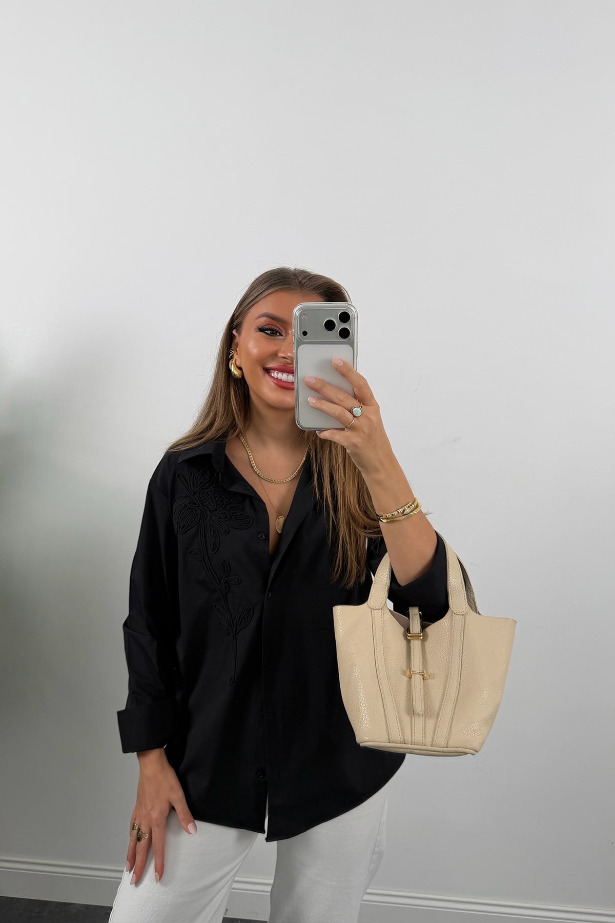 Mng Önü Nakışlı %100 Pamuk Poplin Gömlek Siyah
