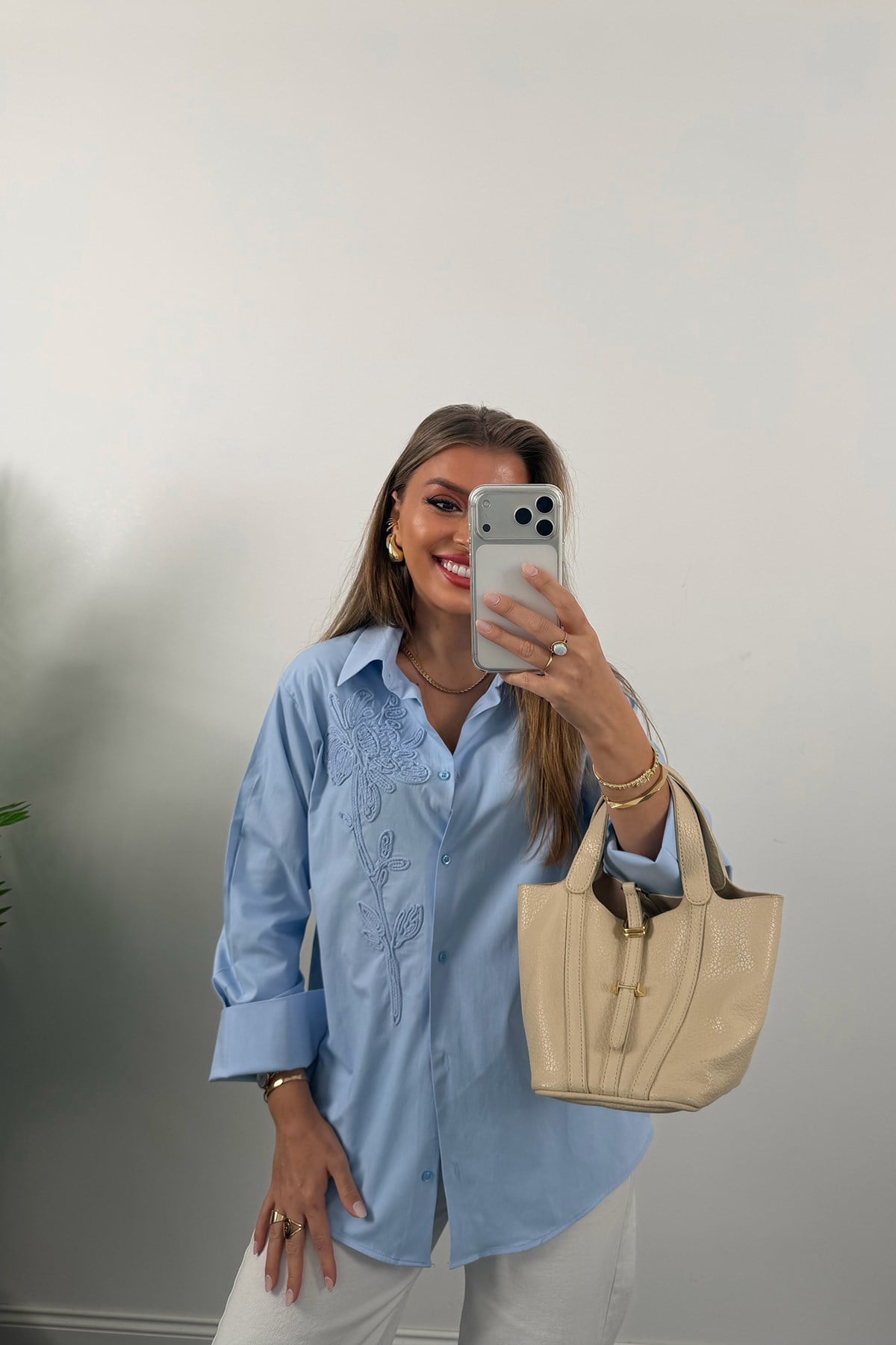 Mng Önü Nakışlı %100 Pamuk Poplin Gömlek Mavi
