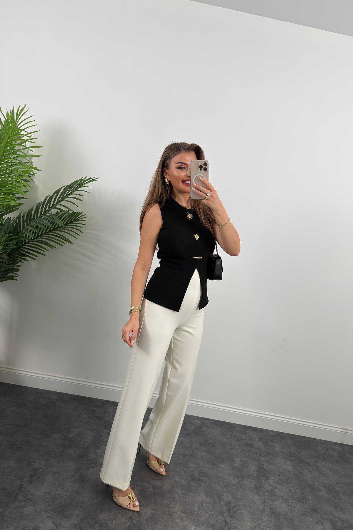 Ottoman Kumaş Güneş Serisi Sıfır Kol Likralı Eteği V Bluz Siyah