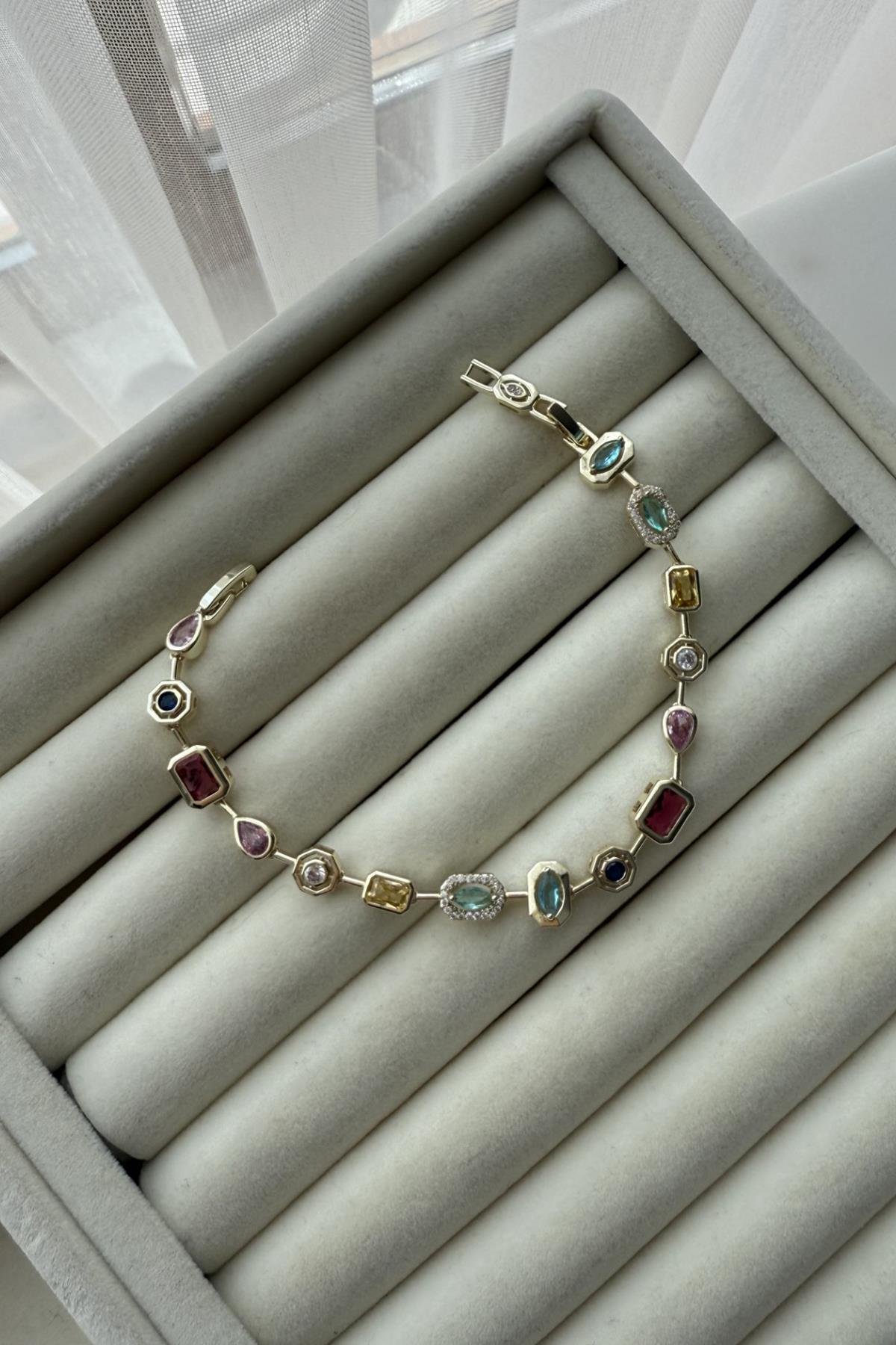 Özel Seri Marka Model Renkli Taşlı Bileklik