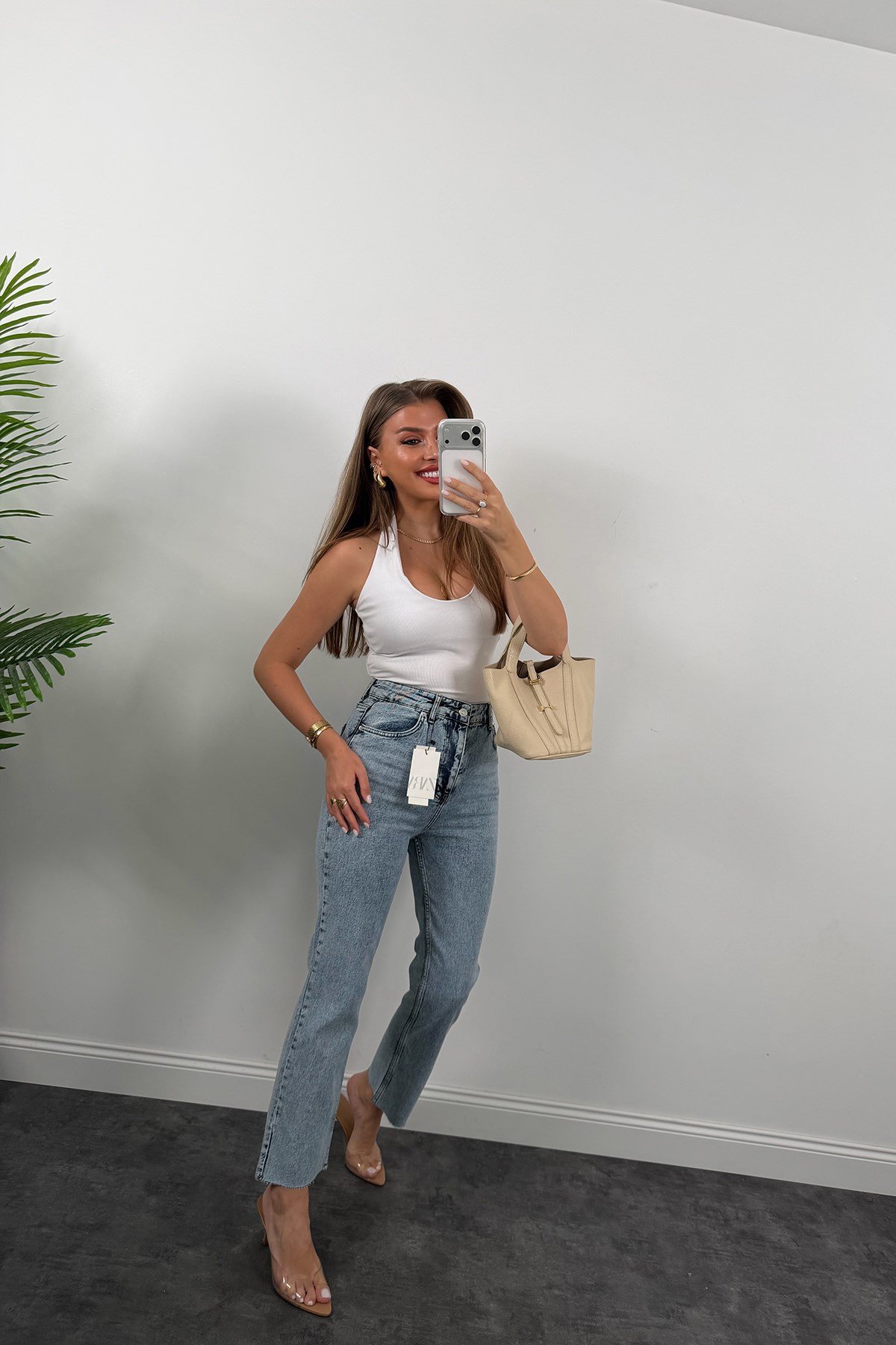 Premium Kalite Paçası Kesik Toparlayıcı Boyfit Jean 520 Mavi  1001