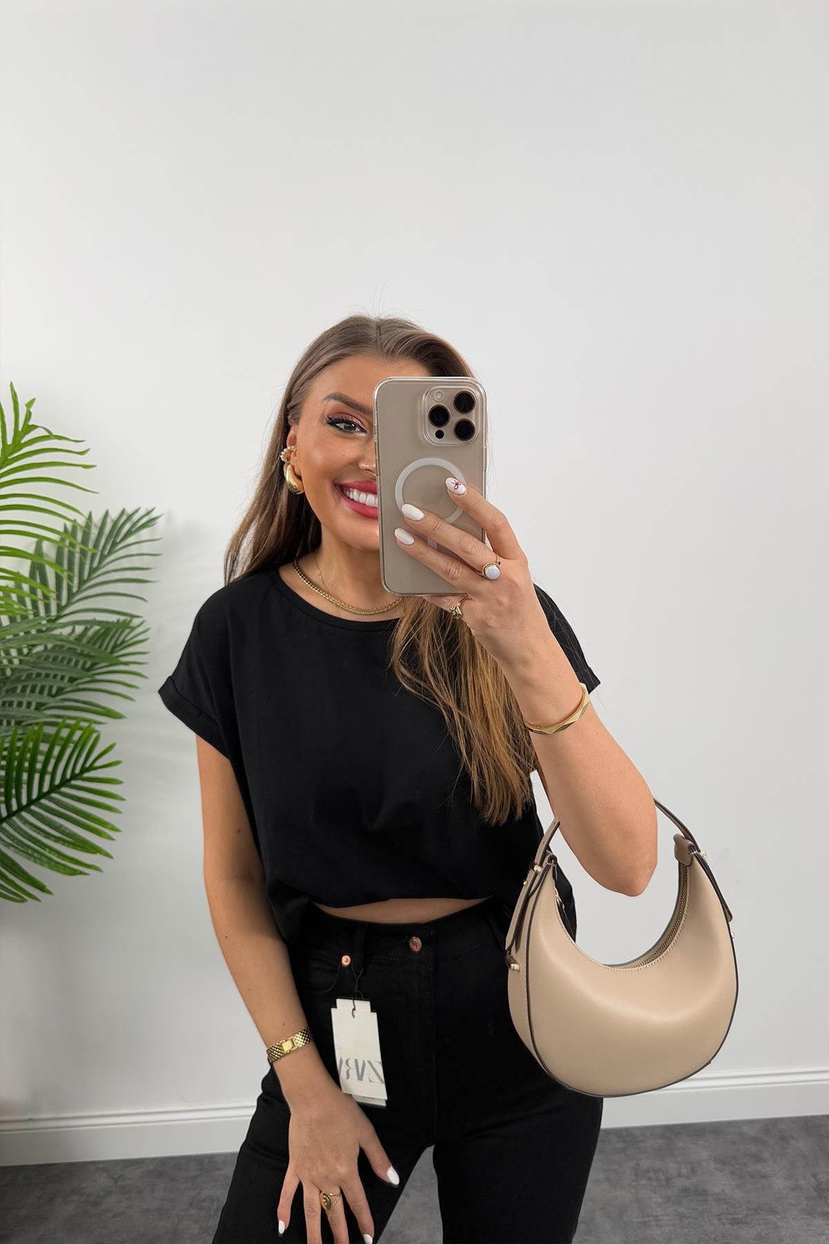 Premium Kalite Paçası Kesik Toparlayıcı Boyfit Jean Siyah