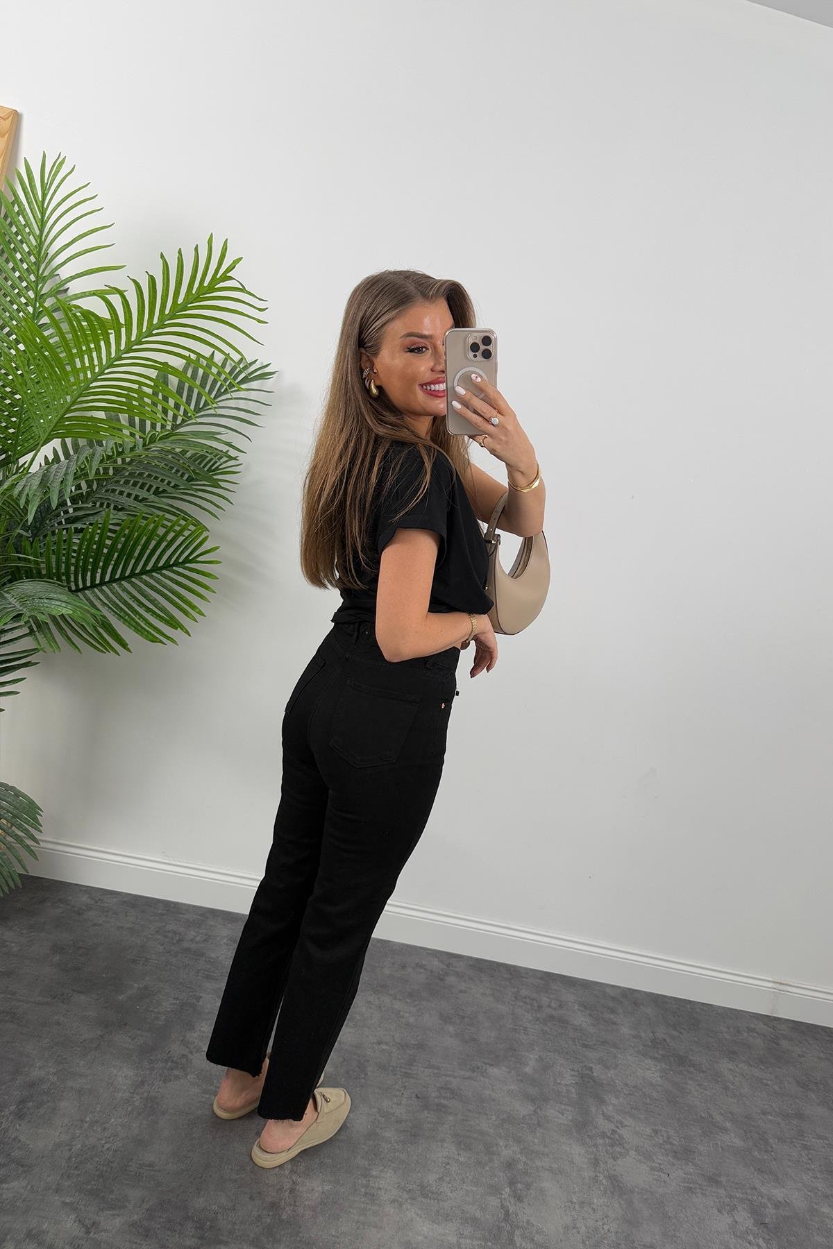 Premium Kalite Paçası Kesik Toparlayıcı Boyfit Jean Siyah