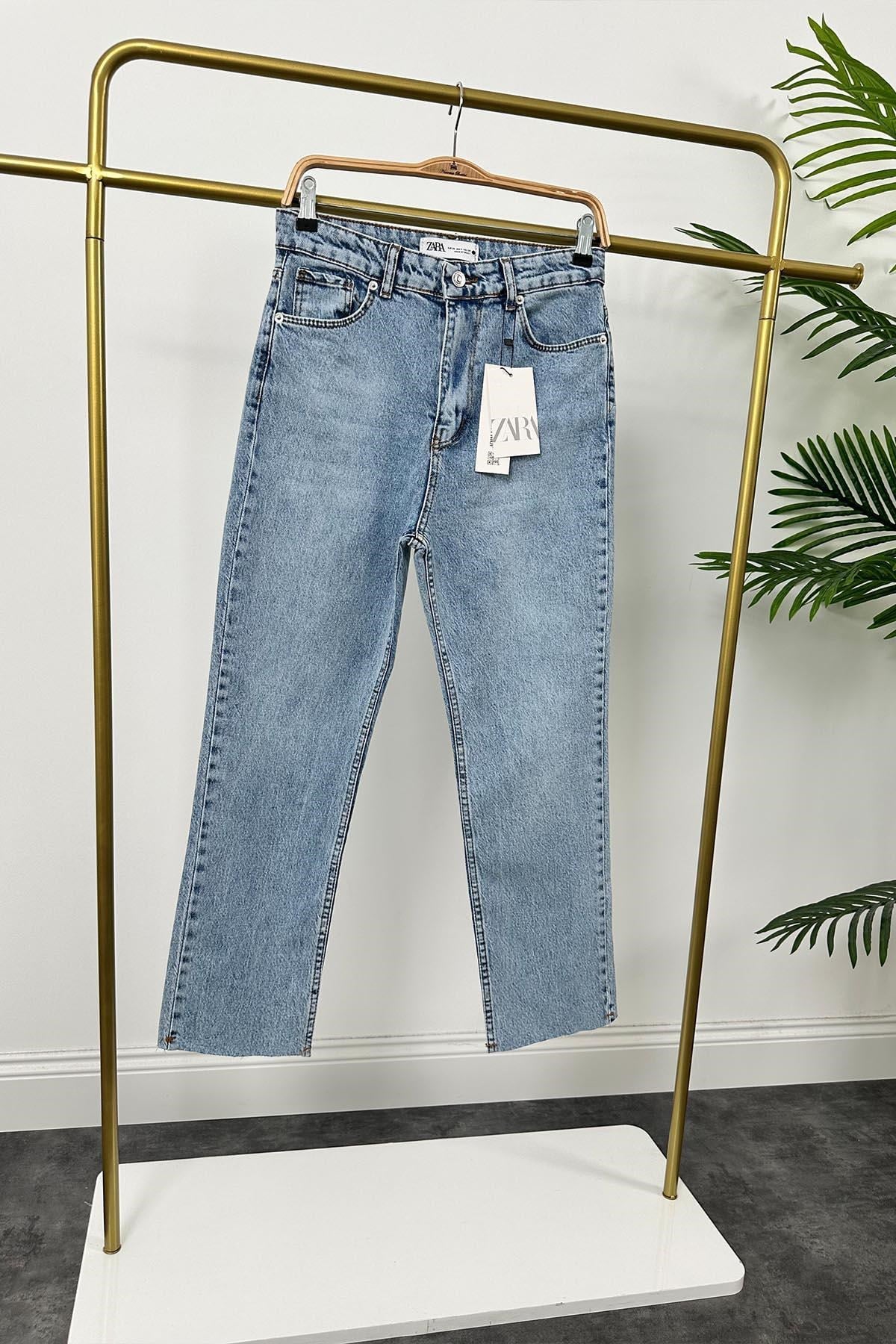 Premium Kalite Paçası Kesik Toparlayıcı Boyfit Jean Klasik Mavi Açık Ton 520