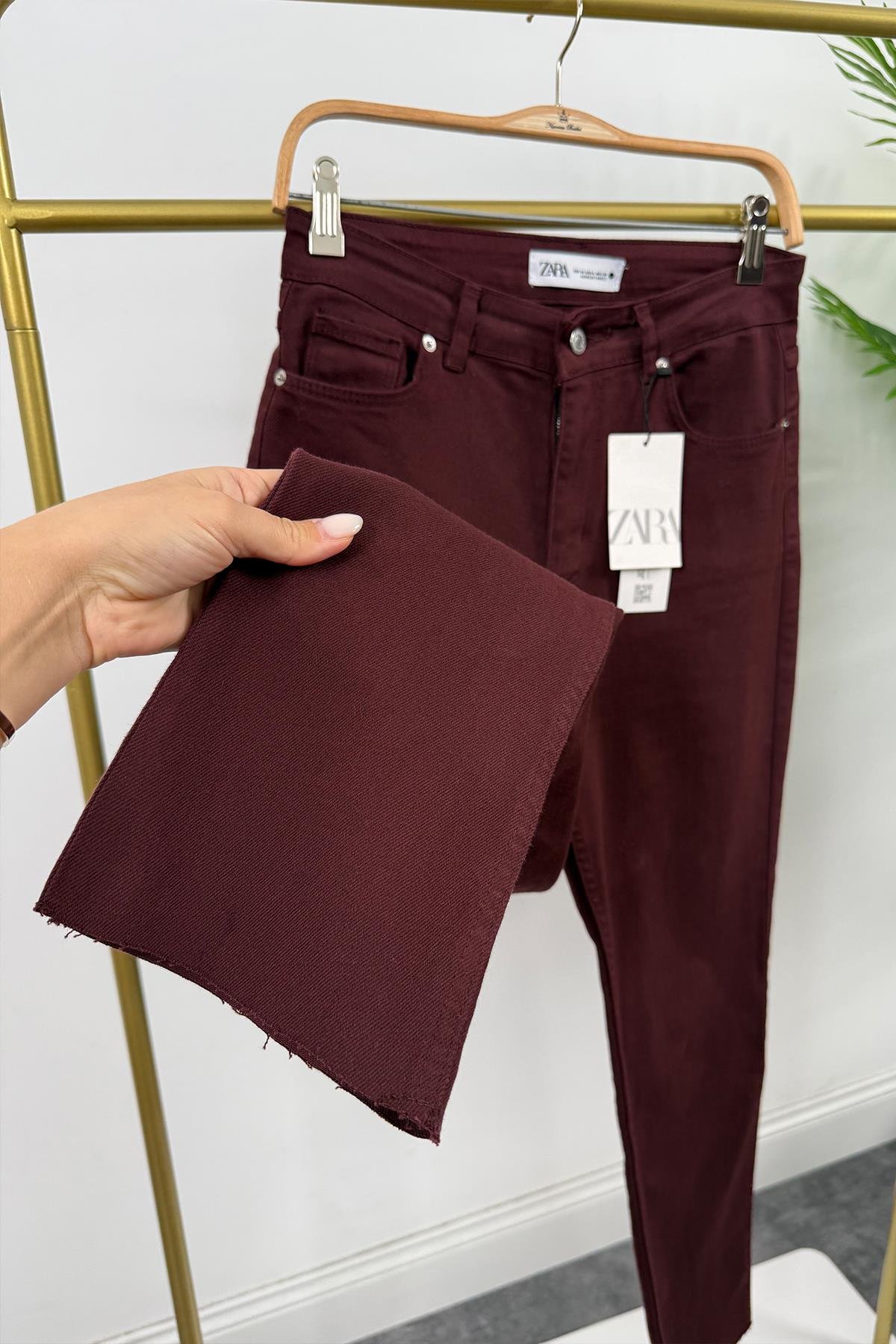 Premium Kalite Paçası Kesik Toparlayıcı Boyfit Jean Bordo