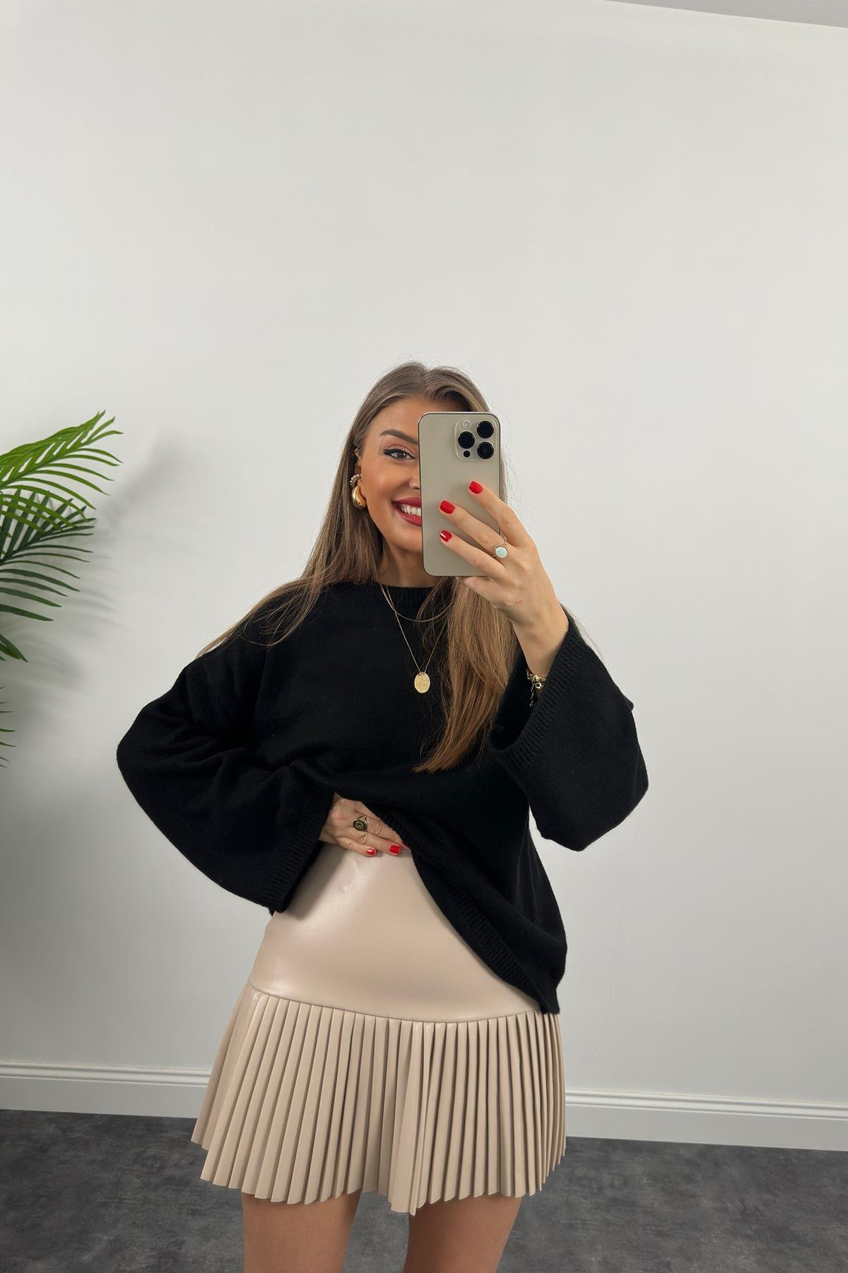 Premium Kalite Pliseli Deri Etek Taş