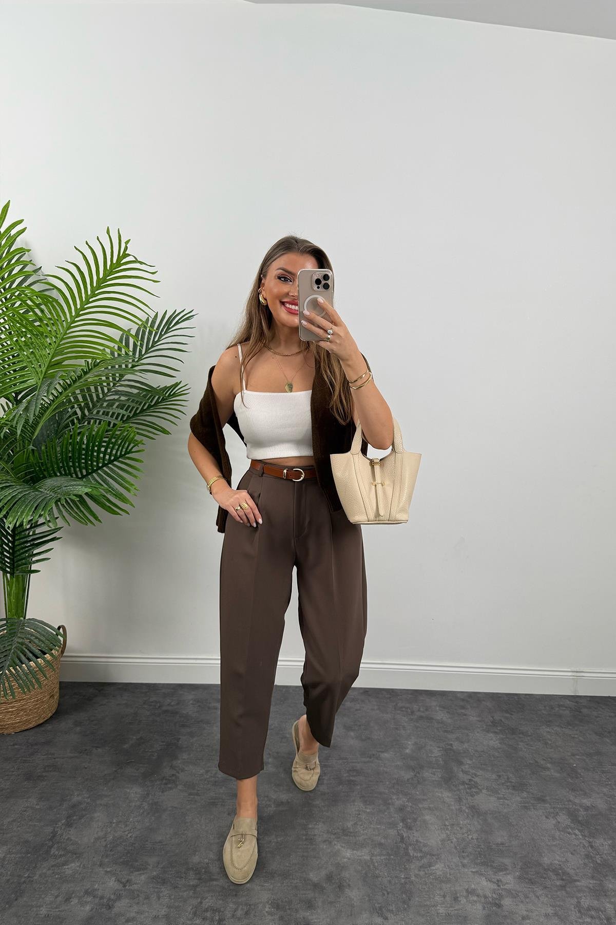 Premium Kalite Tok Kumaş Kemerli Havuç Pantolon Koyu Kahve