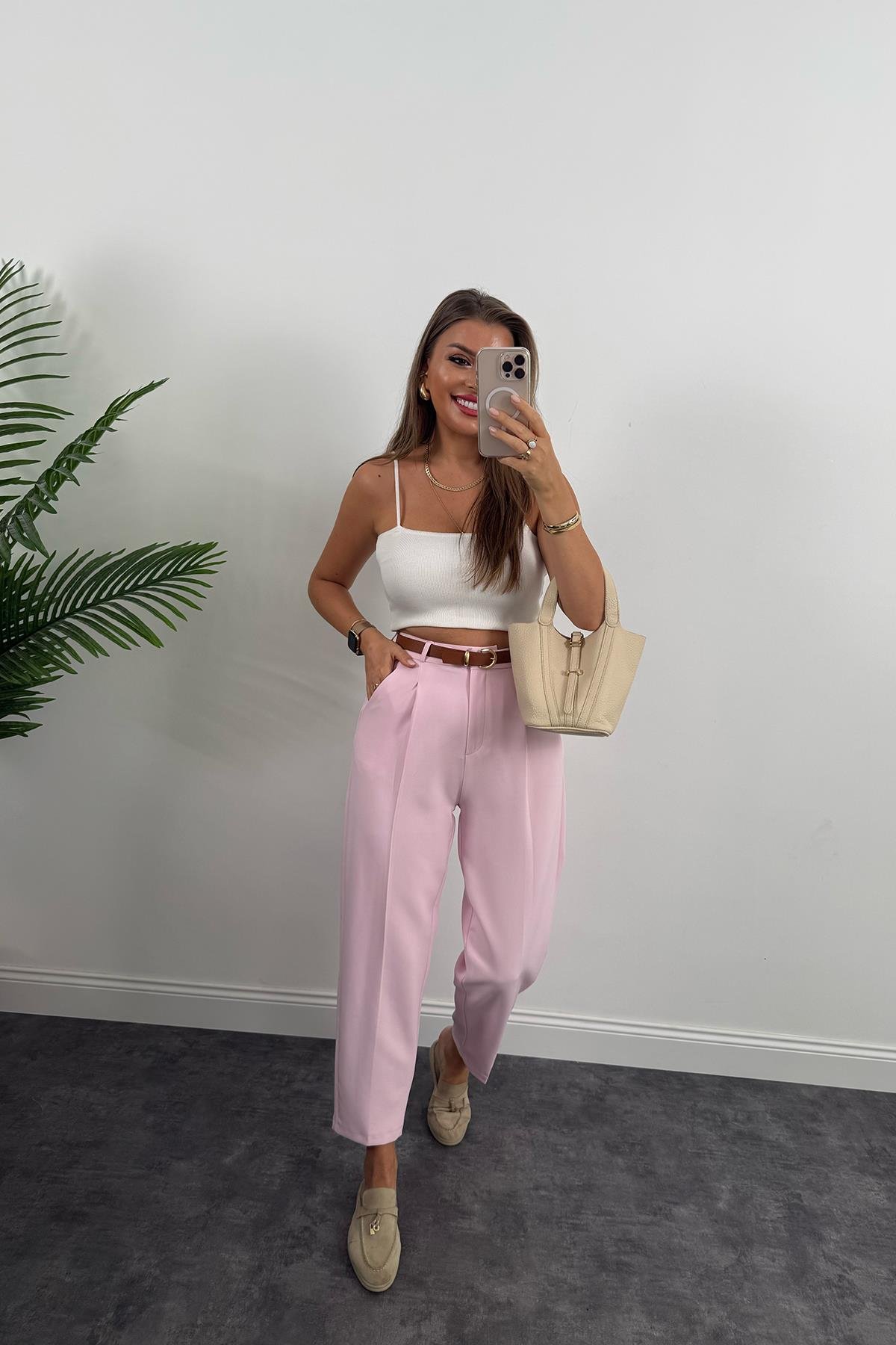 Premium Kalite Tok Kumaş Kemerli Havuç Pantolon Pamuk Şekeri