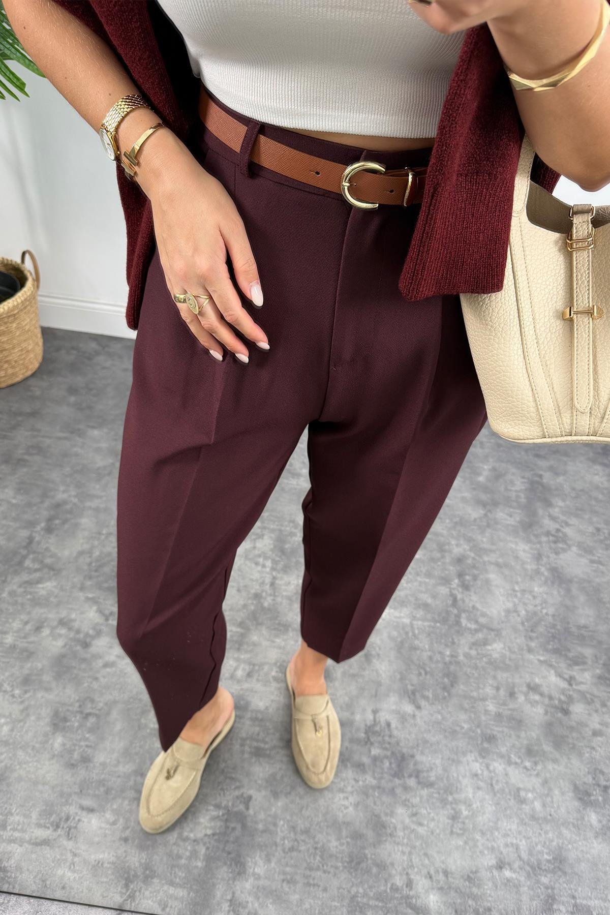 Premium Kalite Tok Kumaş Kemerli Havuç Pantolon Mürdüm Bordo