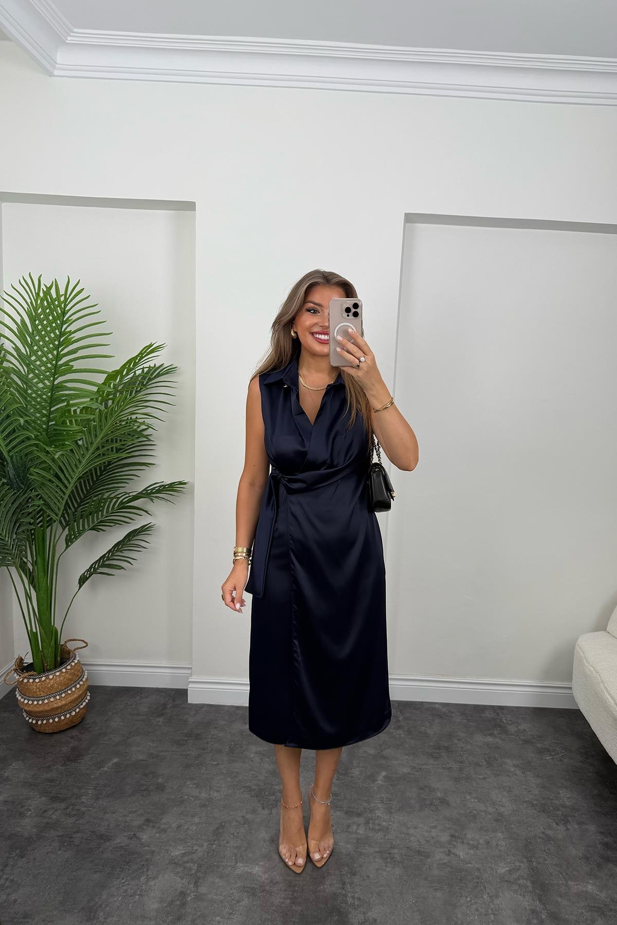 Premium Seri Beli Kuşaklı Yaka Midi Elbise Lacivert