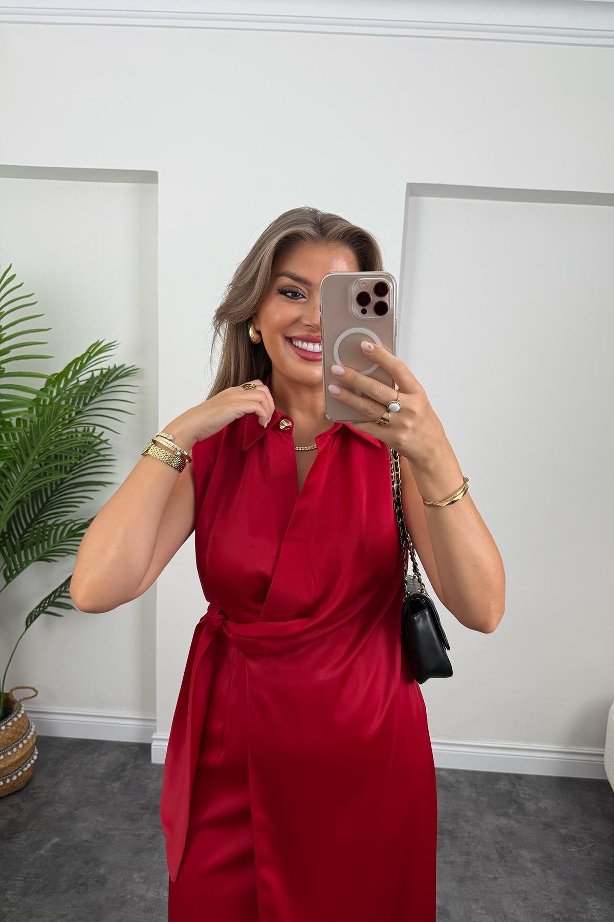 Premium Seri Beli Kuşaklı Yaka Midi Elbise Kırmızı