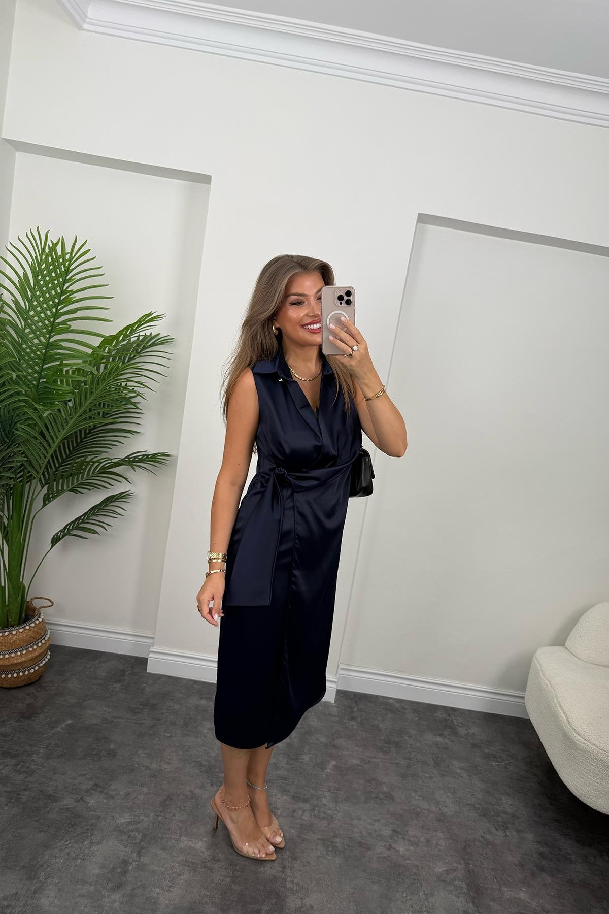 Premium Seri Beli Kuşaklı Yaka Midi Elbise Lacivert