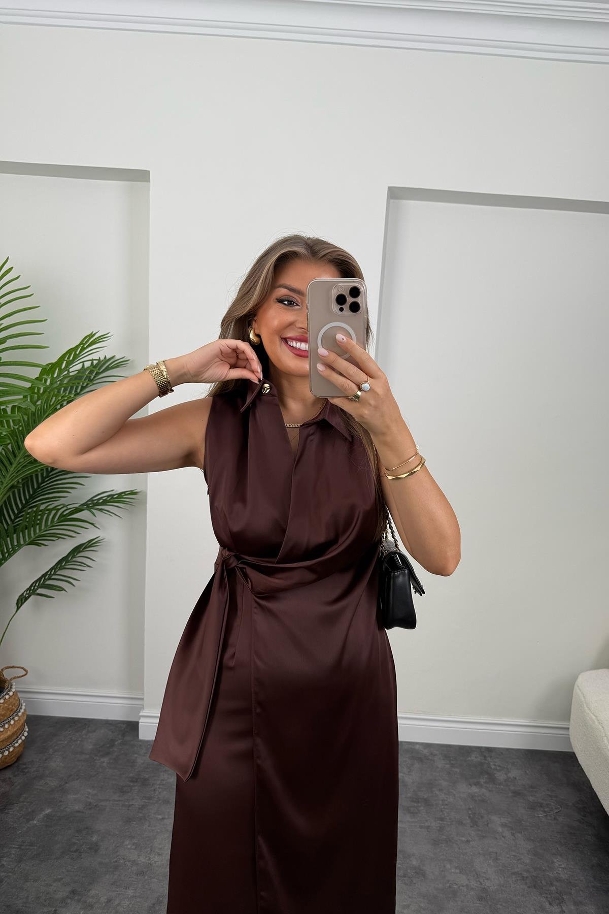 Premium Seri Beli Kuşaklı Yaka Midi Elbise Acı Kahve