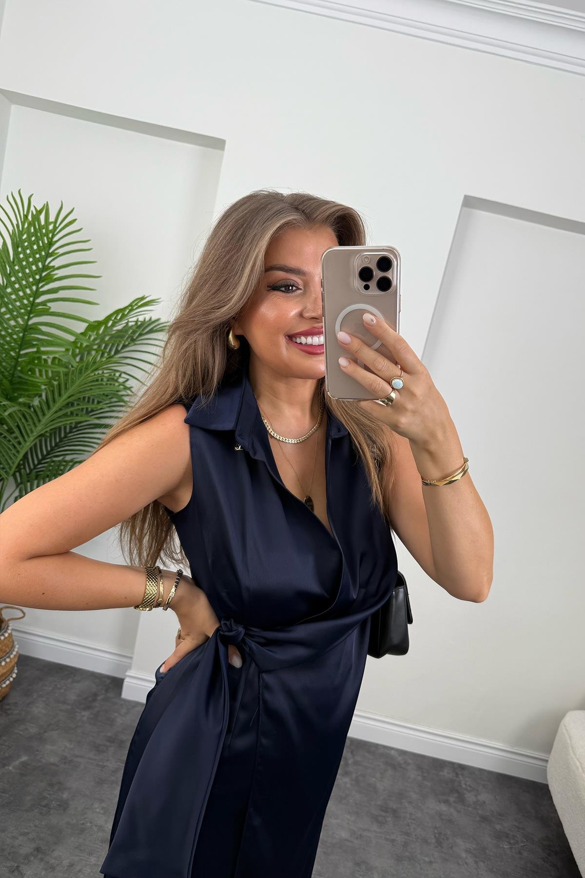 Premium Seri Beli Kuşaklı Yaka Midi Elbise Lacivert