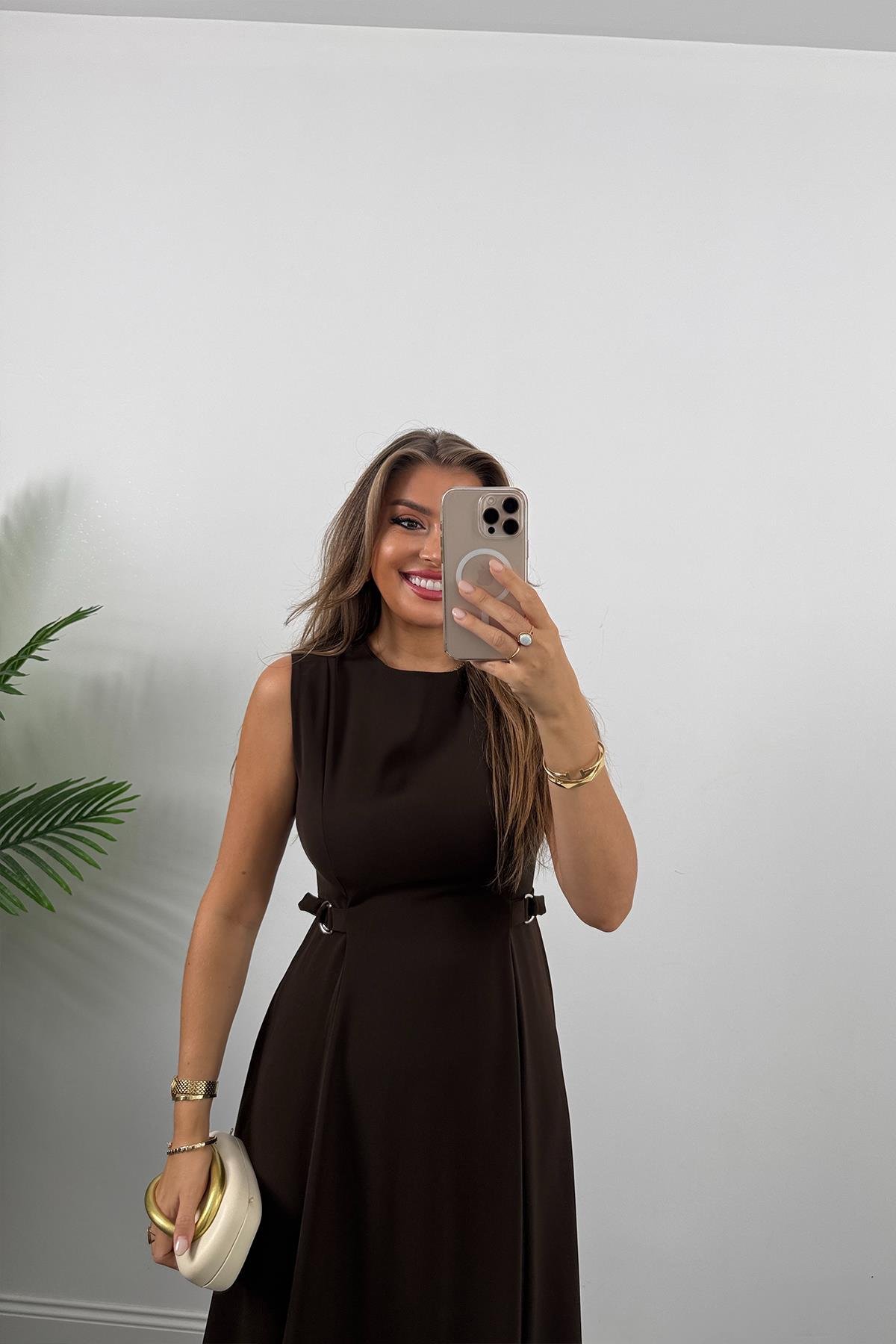 Premium Seri Beli Tokalı Parçalı Midi Kloş Elbise Acı Kahve