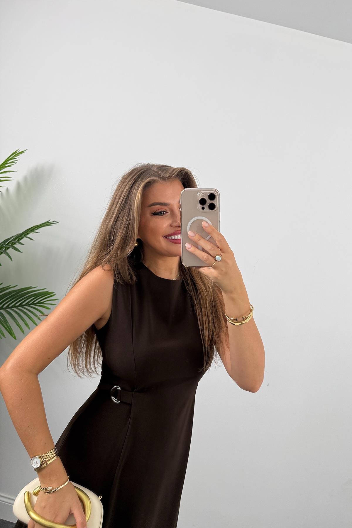 Premium Seri Beli Tokalı Parçalı Midi Kloş Elbise Acı Kahve