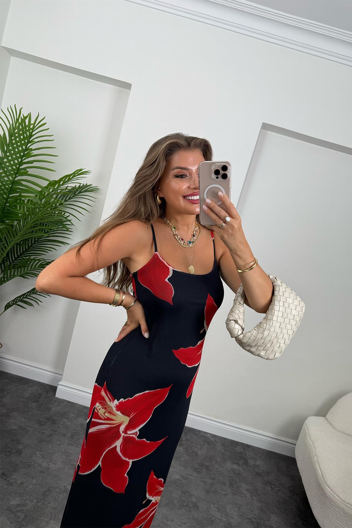 Premium Seri Kırmızı Çiçekli Likralı Maxi Tül Elbise