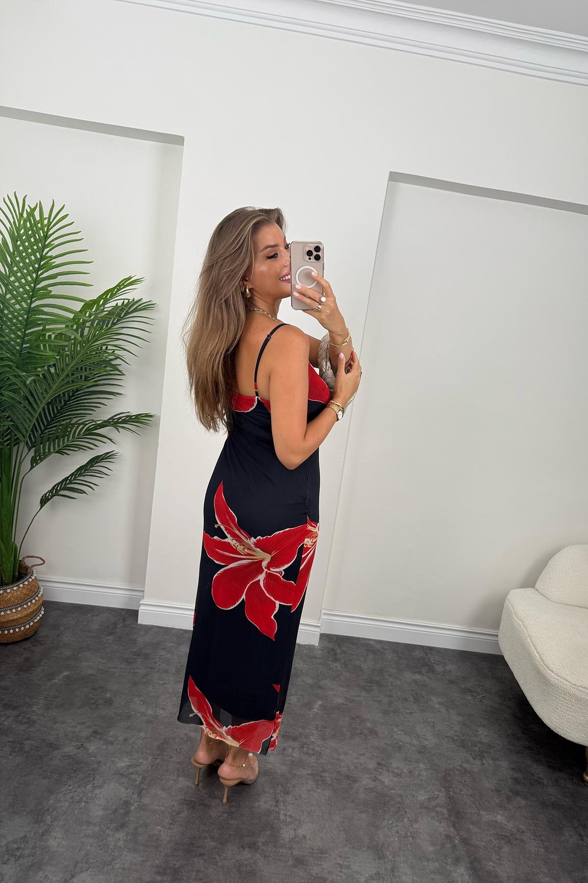 Premium Seri Kırmızı Çiçekli Likralı Maxi Tül Elbise