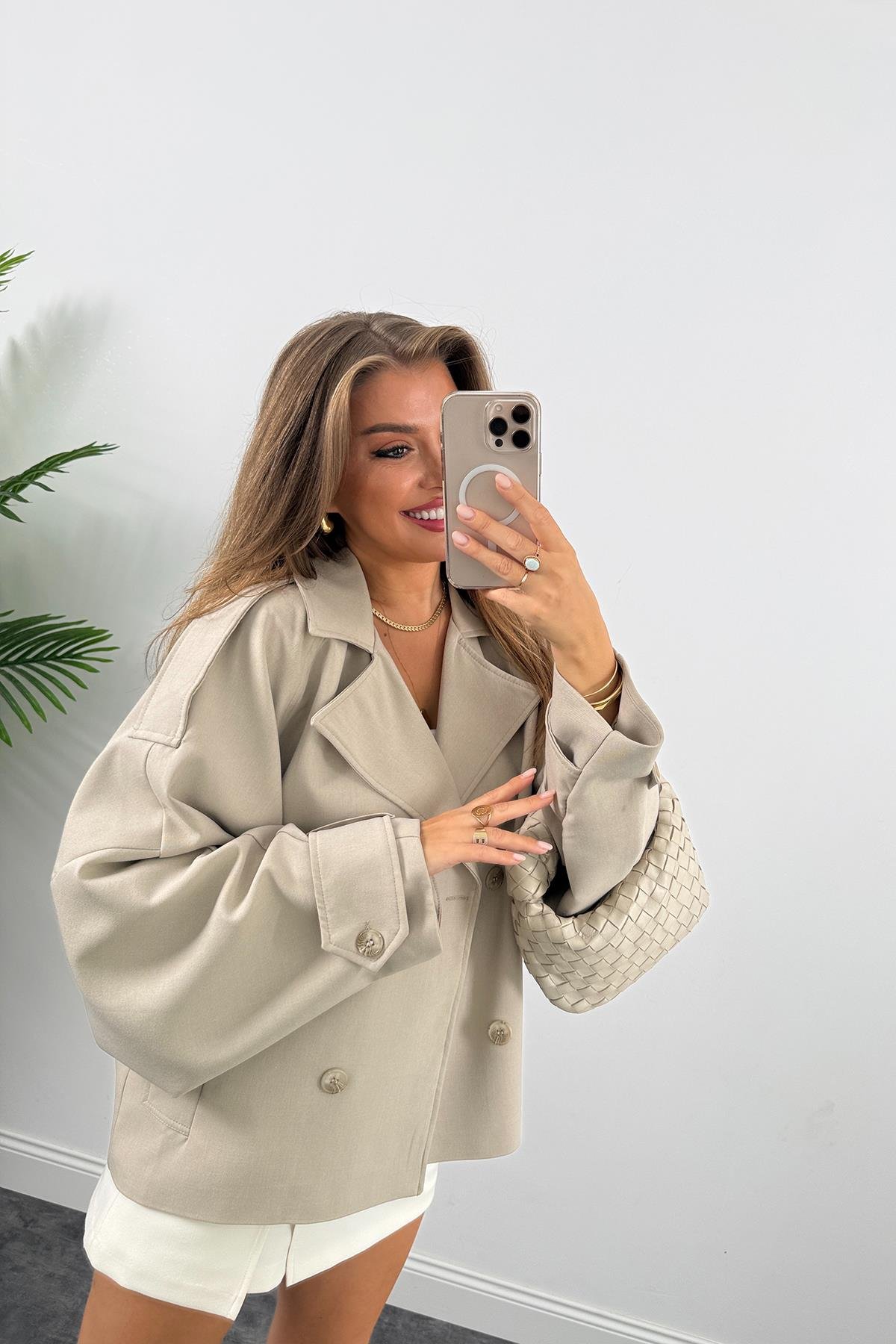 Premium Seri Poliviskon Kumaş Kol  Detaylı Kısa Trençkot Taş