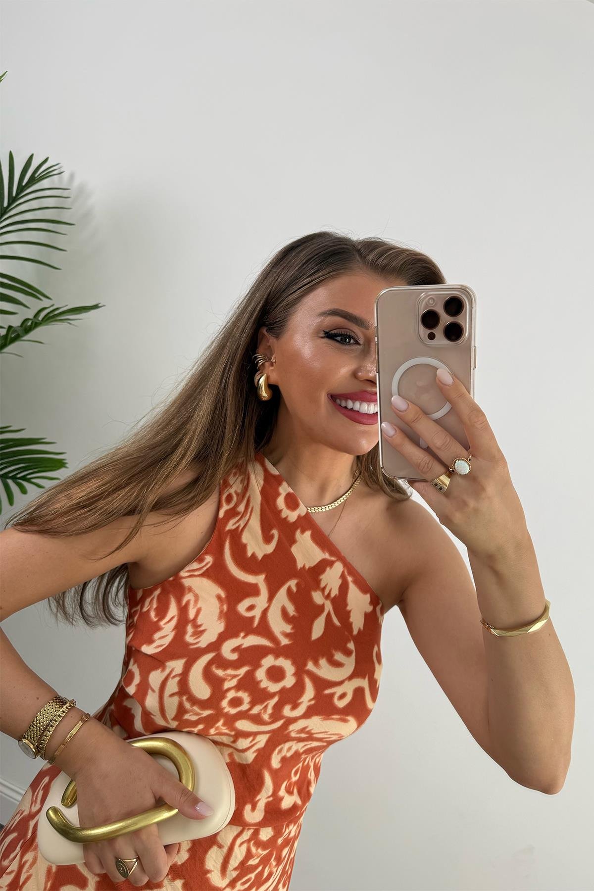 Premium Seri Tek Omuz Keten Midi Elbise Kiremit Krem