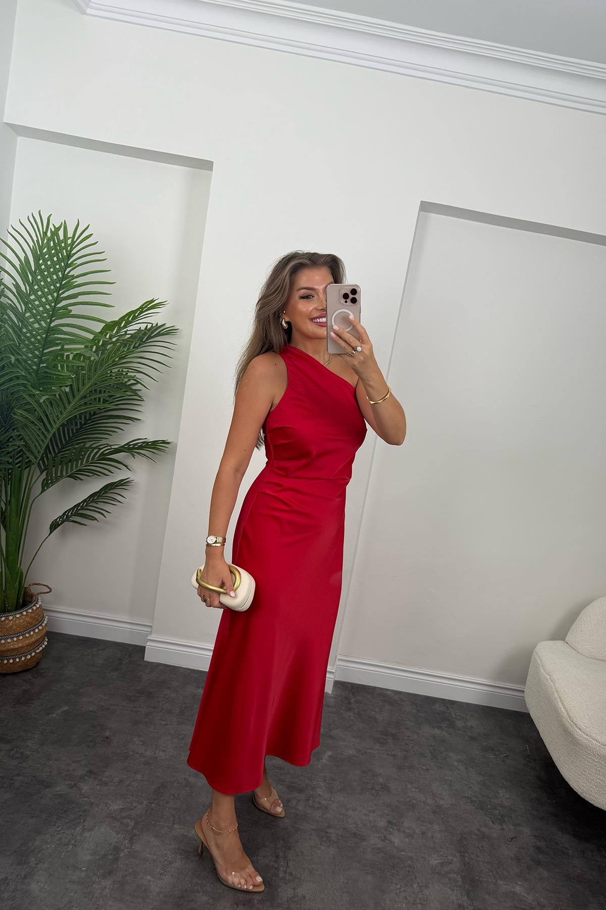 Premium Seri Tek Omuz Saten Maxi Elbise Kırmızı