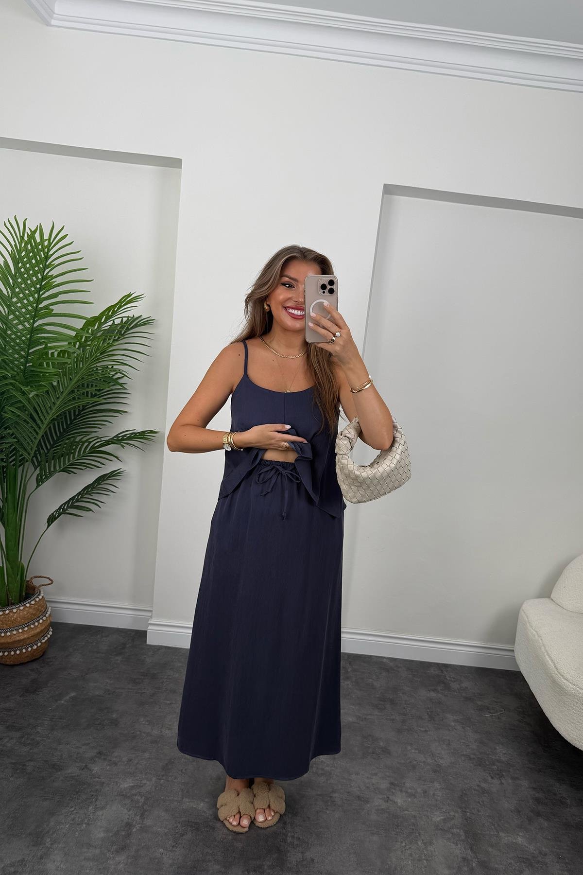 Premium Seri Tensel Kumaş Etek Bluz Takım Lacivert