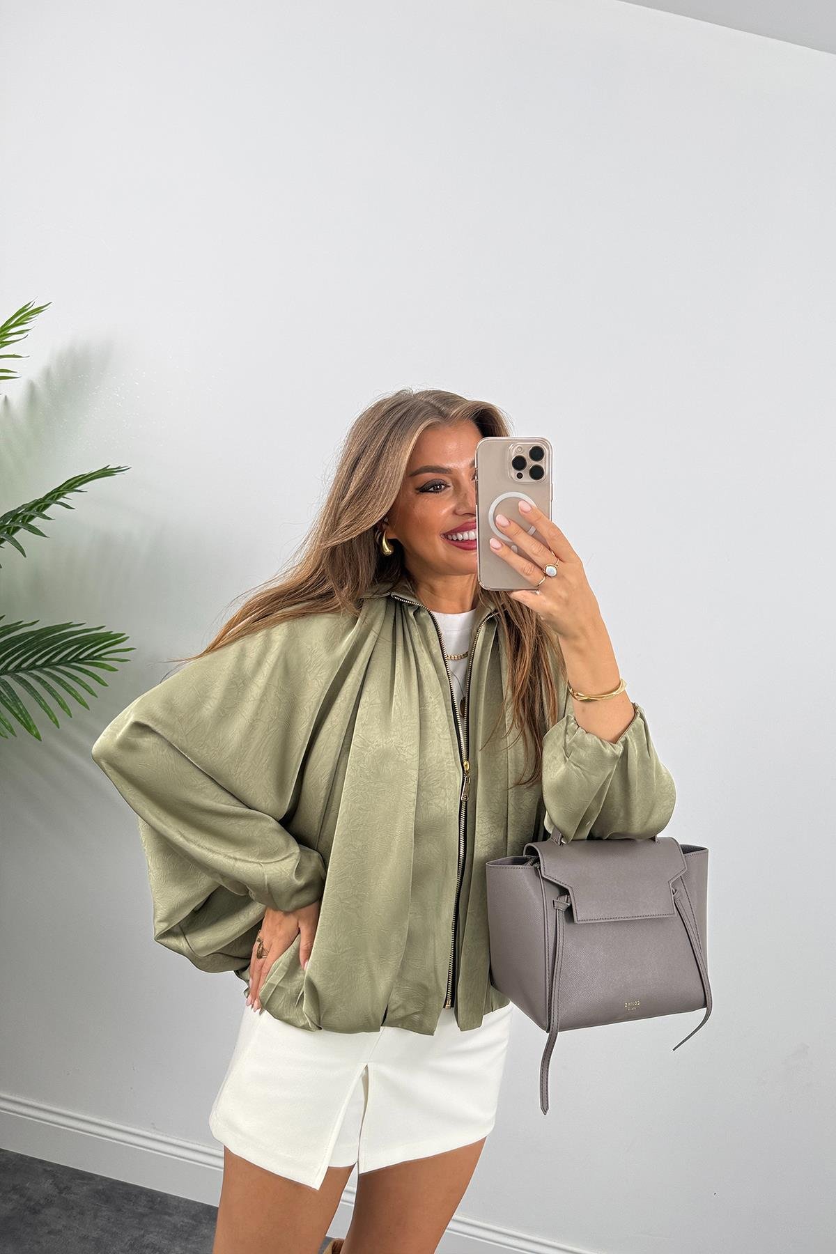 Premium Seri Yarasa Kol Tasarım Saten Bomber Ceket Haki