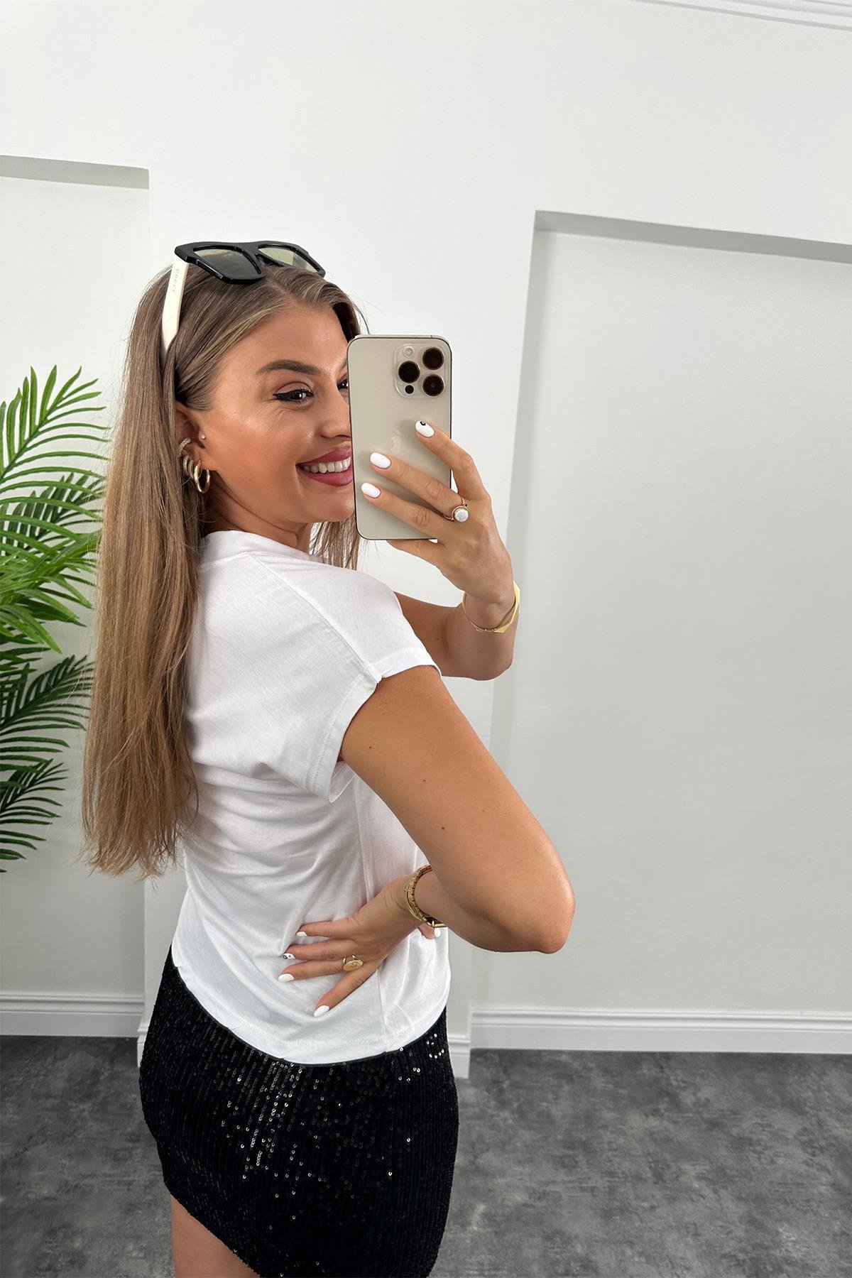 Tam Pamuklu Dik Yaka Basic Tshirt Beyaz