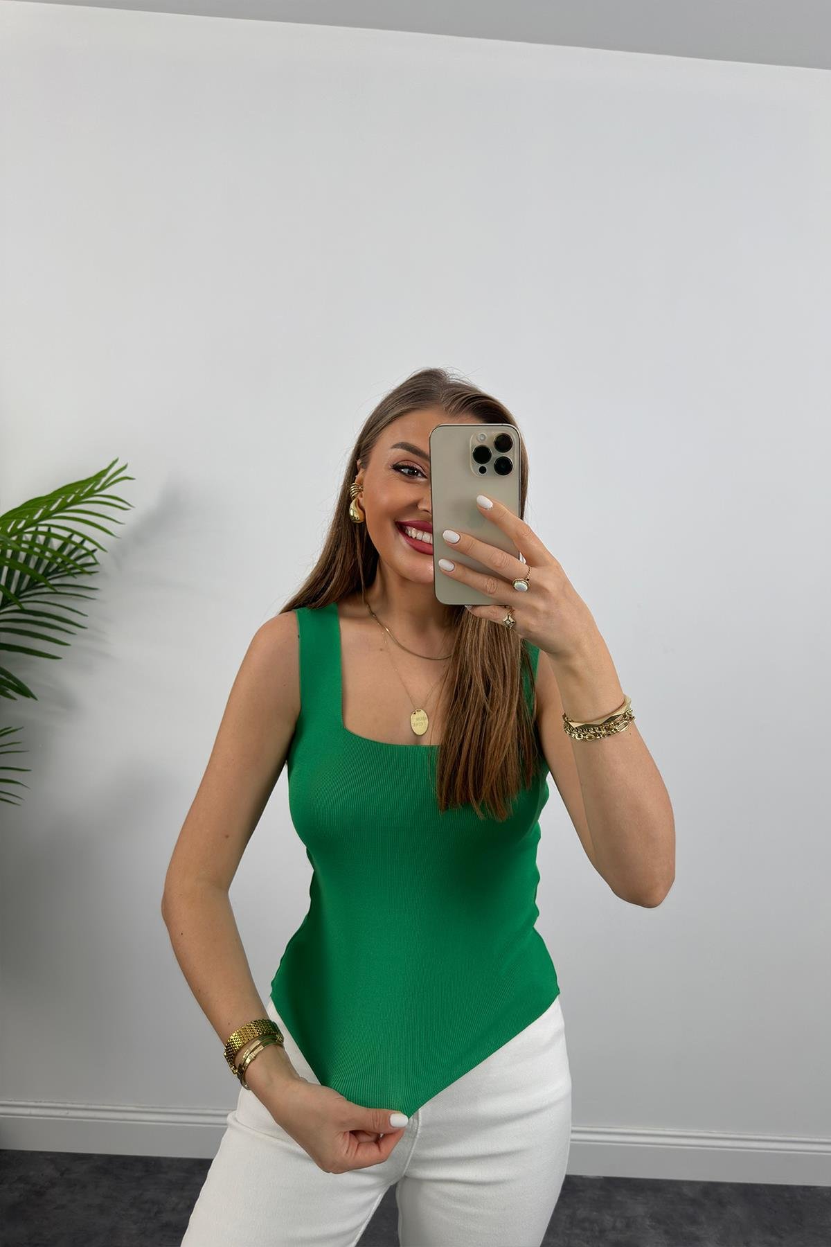 Uzun Boy Elit Triko Kare Yaka Likralı Atlet Yeşil