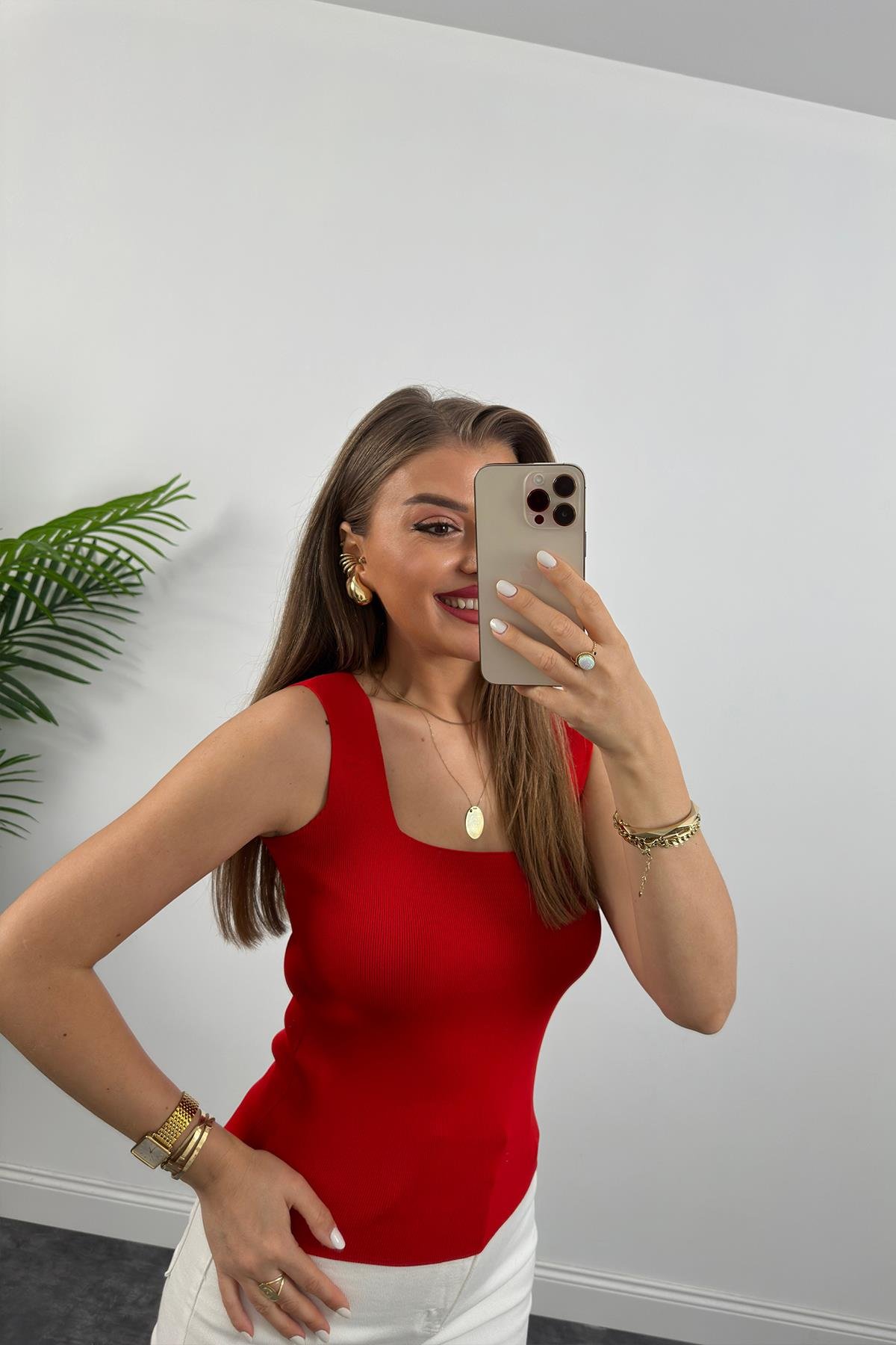 Uzun Boy Elit Triko Kare Yaka Likralı Atlet Kırmızı