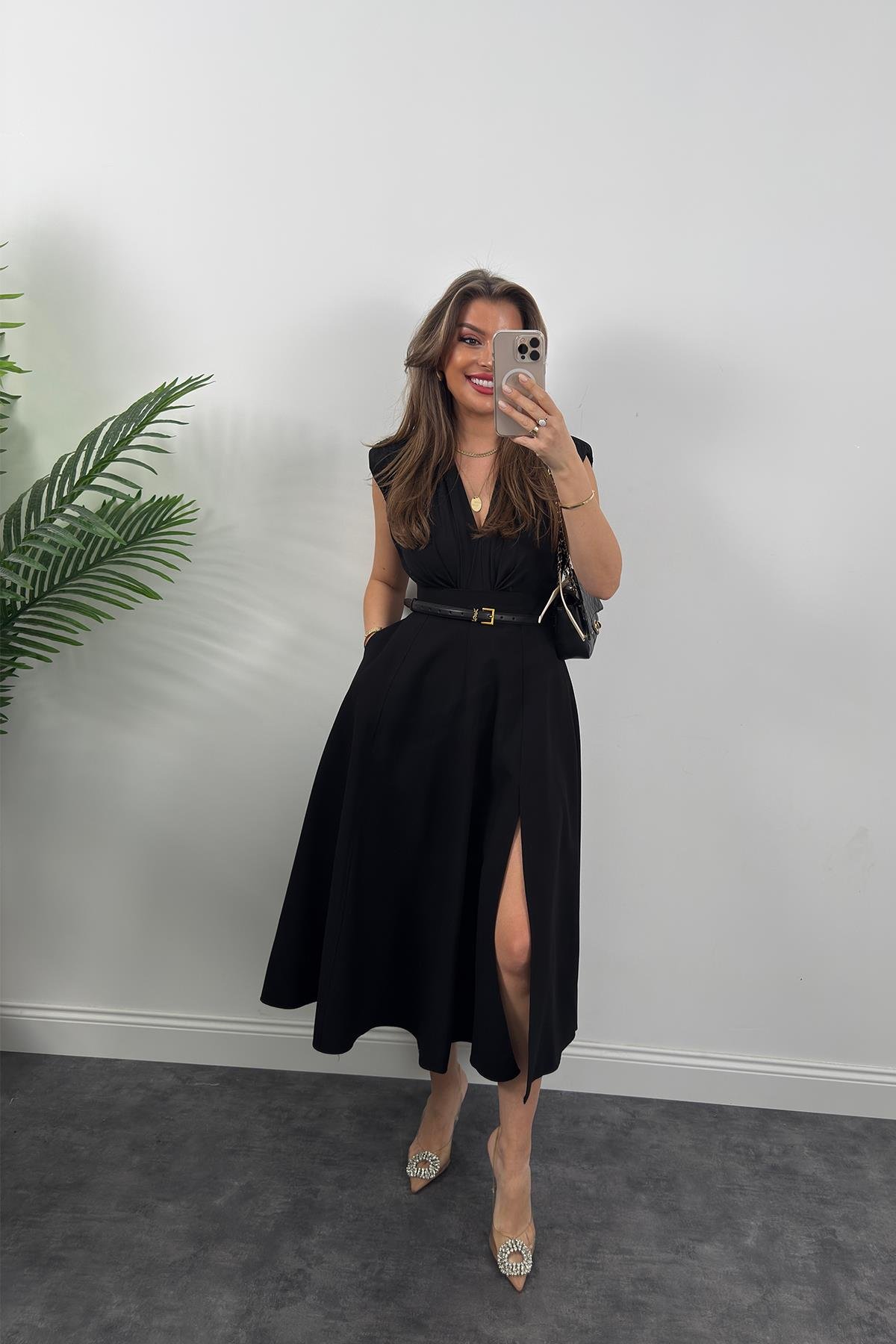 Vatkalı Likralı Sıfır Kol Drapeli Bodysuit Siyah