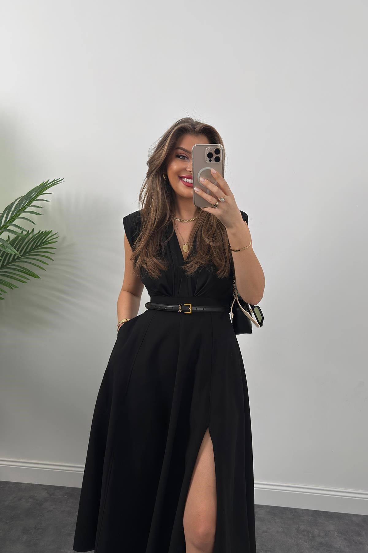 Vatkalı Likralı Sıfır Kol Drapeli Bodysuit Siyah