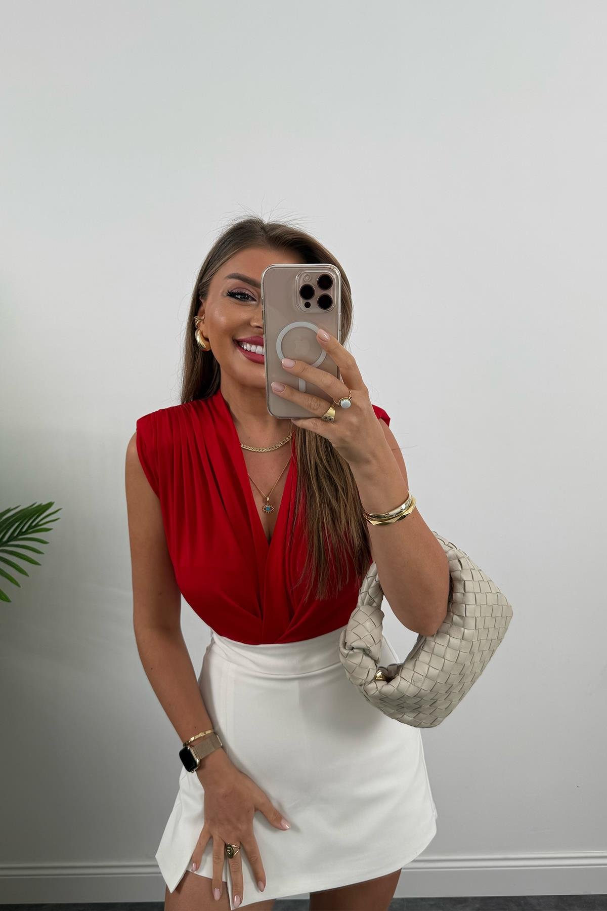 Vatkalı Likralı Sıfır Kol Drapeli Bodysuit Kırmızı