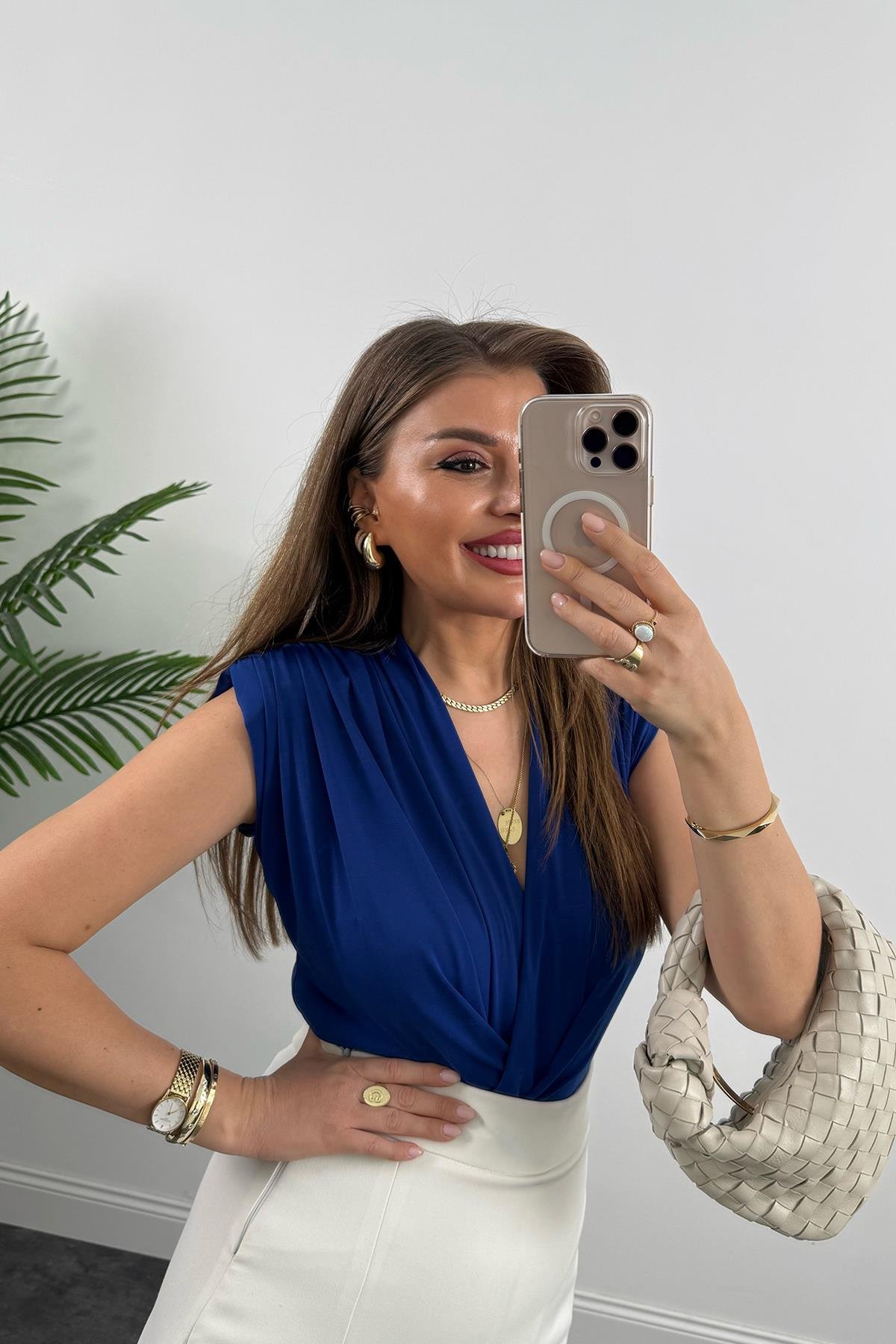 Vatkalı Likralı Sıfır Kol Drapeli Bodysuit Sax Mavi