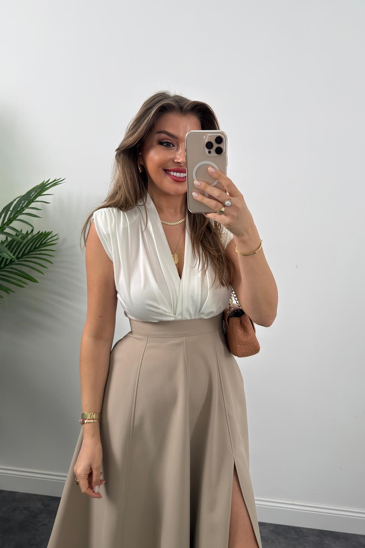 Vatkalı Likralı Sıfır Kol Drapeli Bodysuit Beyaz 