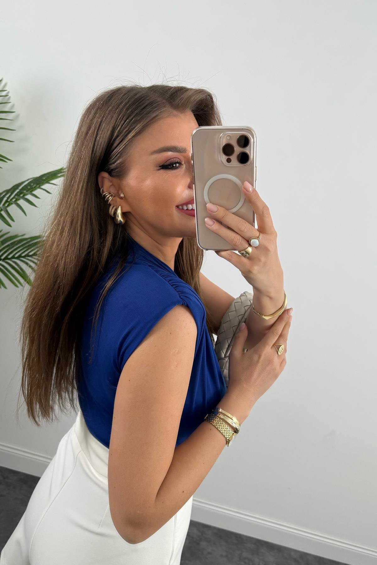 Vatkalı Likralı Sıfır Kol Drapeli Bodysuit Sax Mavi