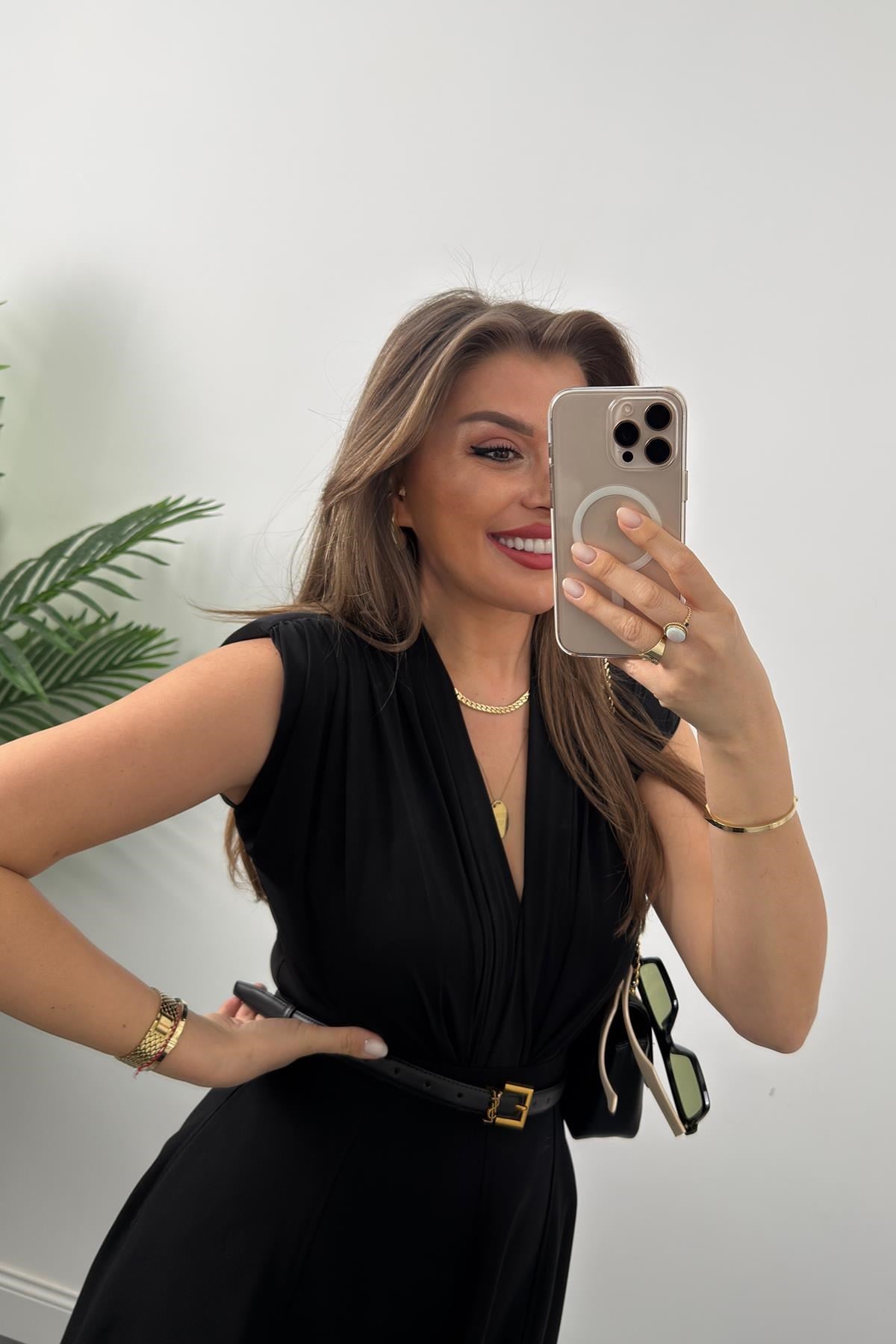 Vatkalı Likralı Sıfır Kol Drapeli Bodysuit Siyah