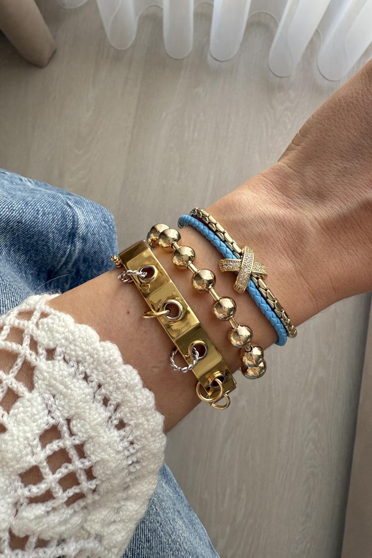 Xupıng Top Bileklik