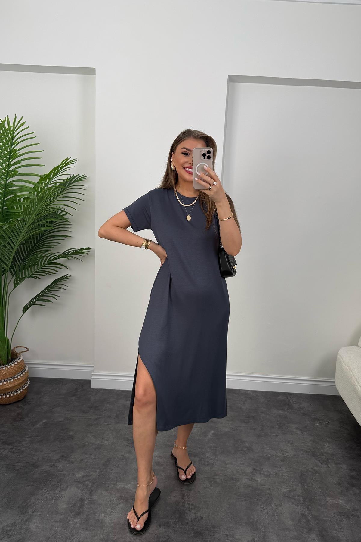 Yanı Yırtmaçlı Midi Boy Basic Elbise Antrasit