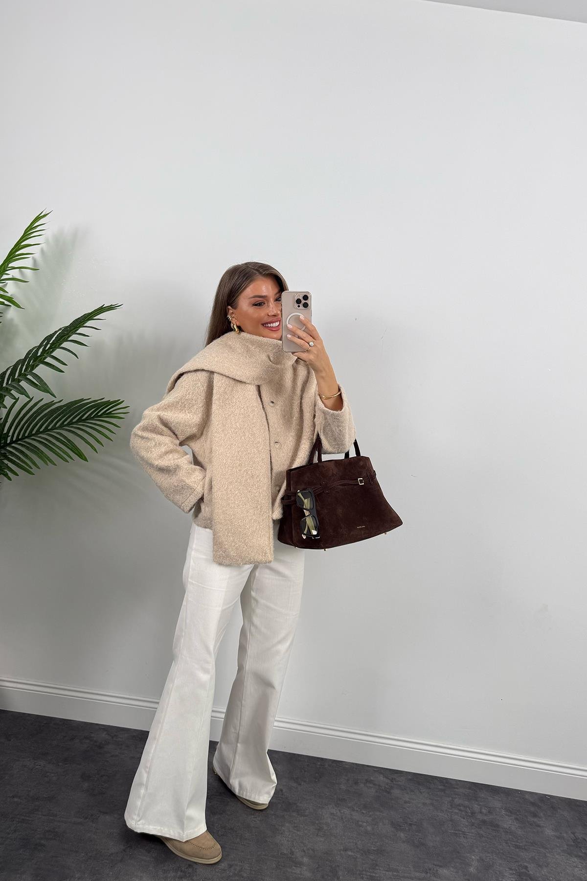 Zra Model Atkılı Yumoş Buklet Kaban