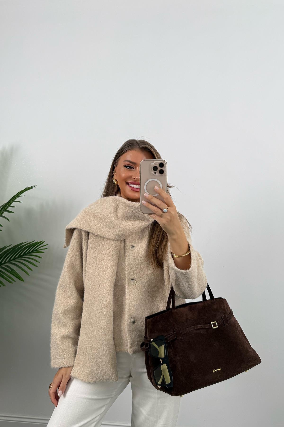 Zra Model Atkılı Yumoş Buklet Kaban