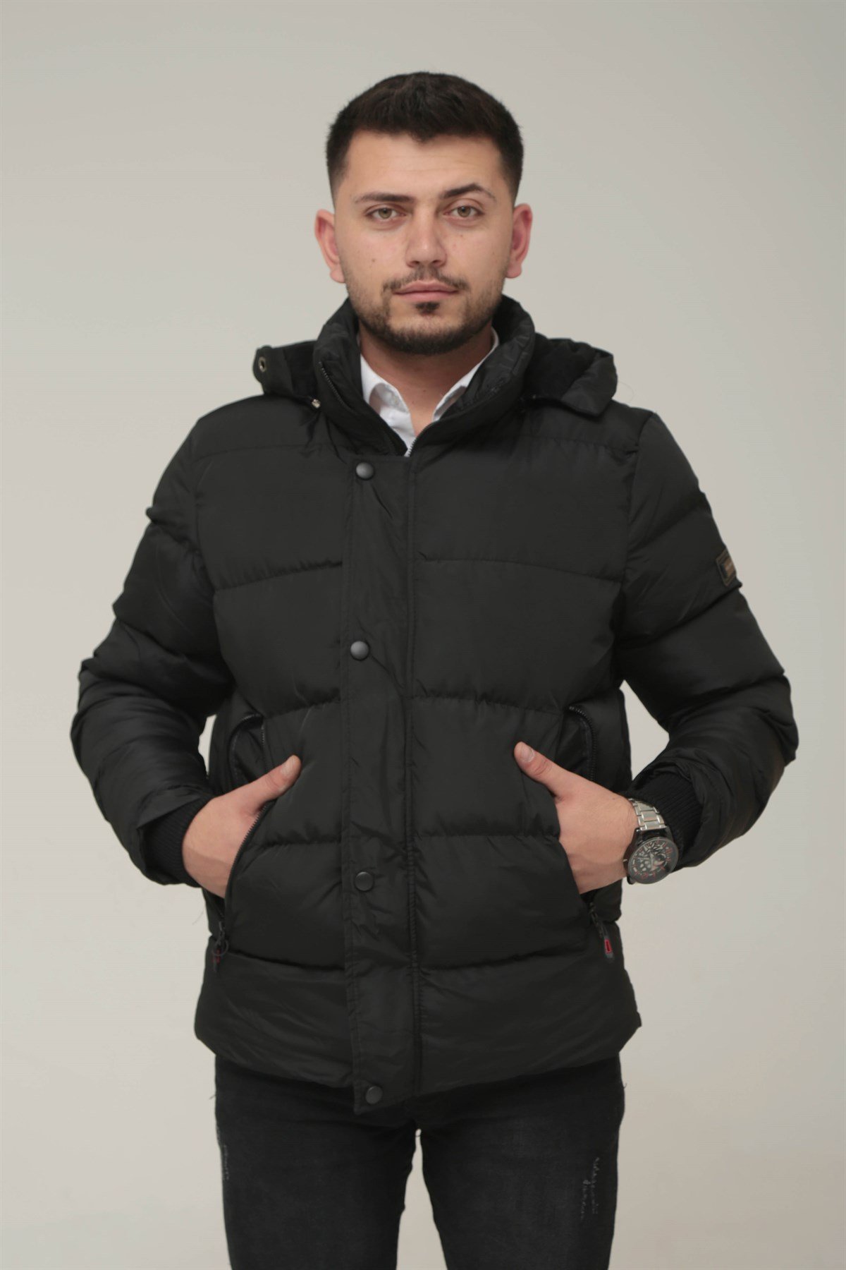 Erkek Siyah Sıra Dikişli İçi Kürklü Mont