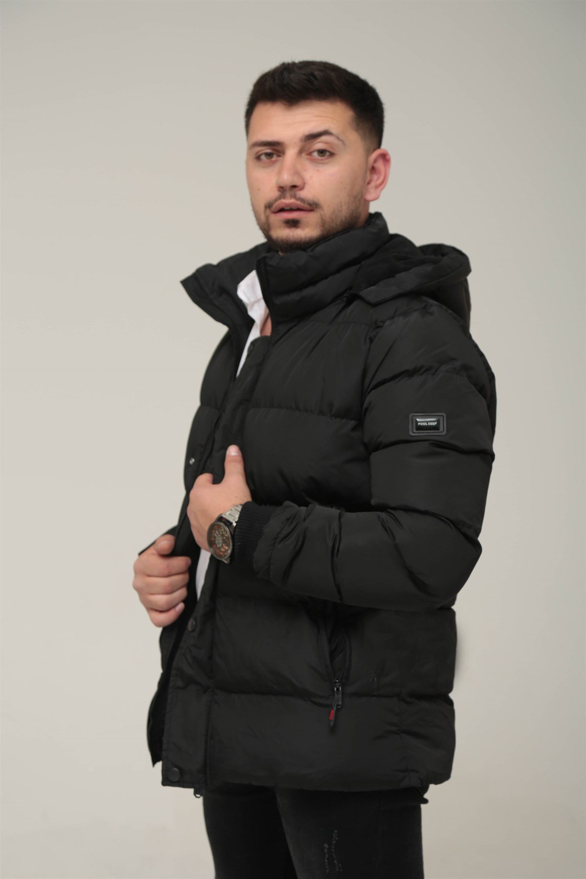Erkek Siyah Sıra Dikişli İçi Kürklü Mont