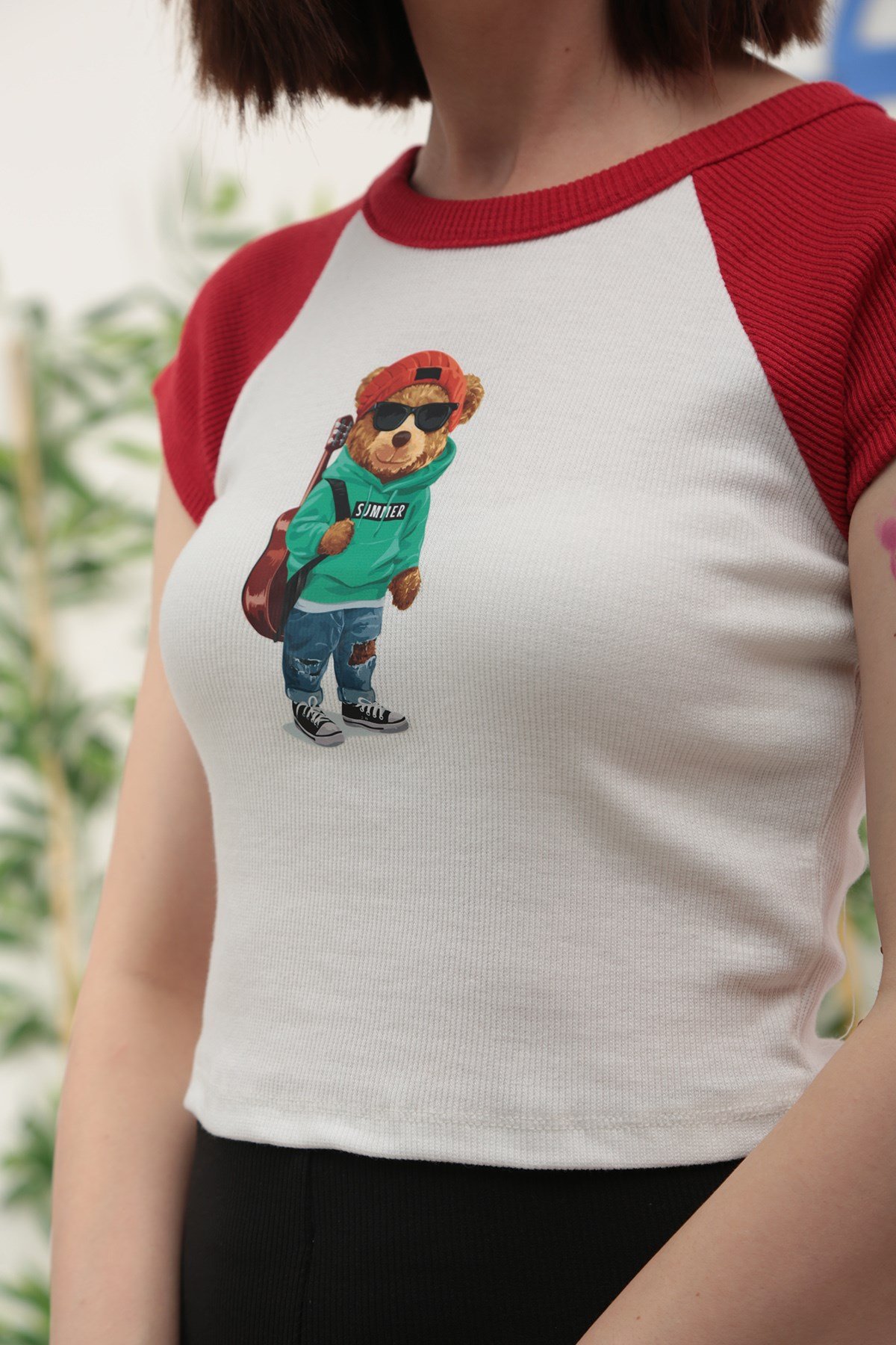 Kadın Kırmızı Ayı Baskılı Crop Tshirt