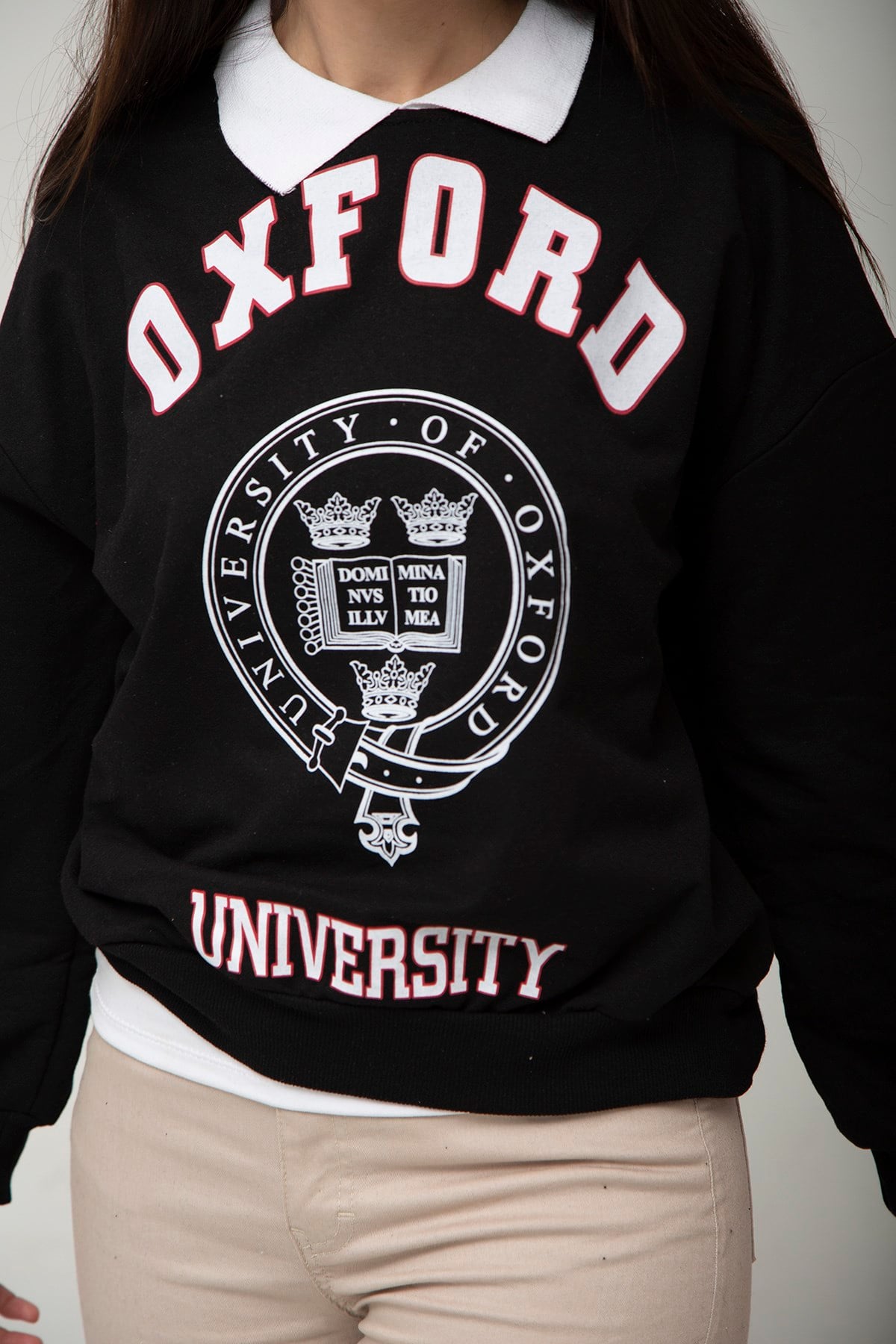 Kadın Siyah Baskılı Yakalı Sweatshirt