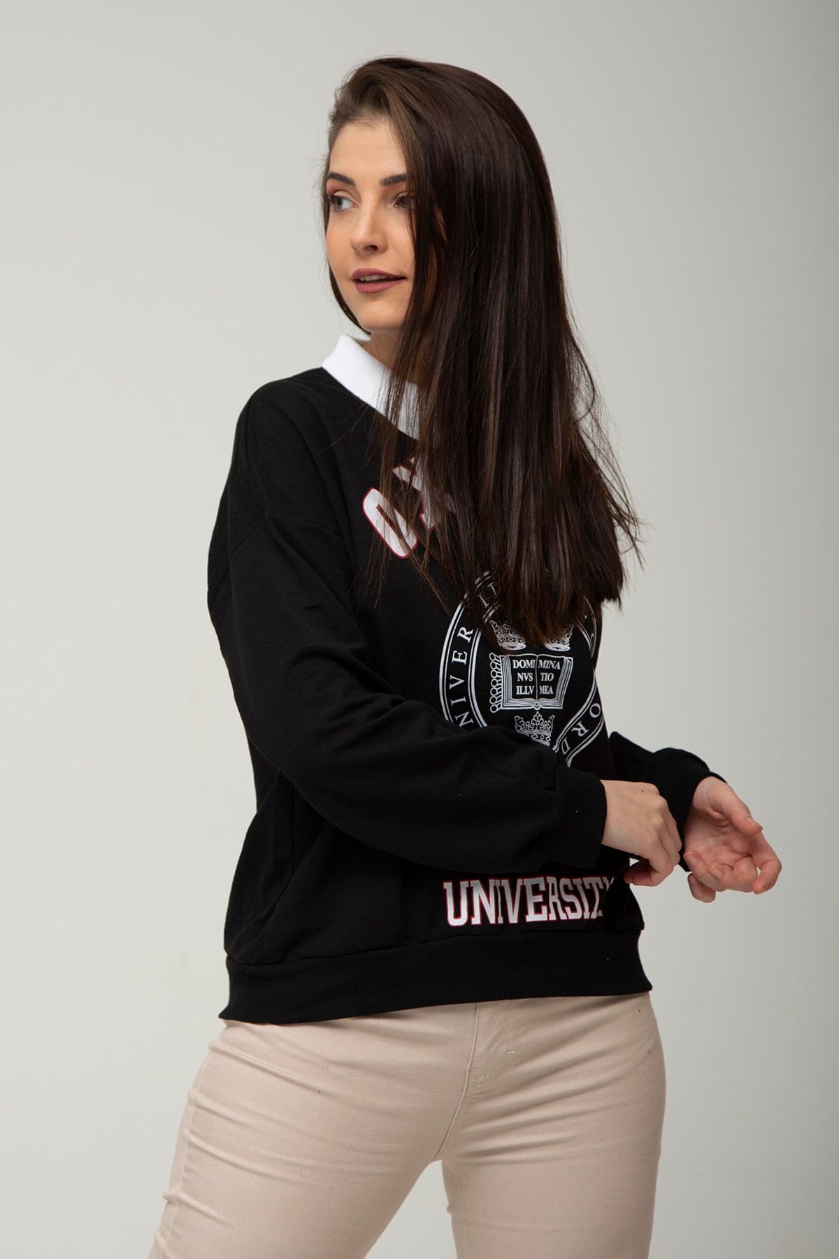 Kadın Siyah Baskılı Yakalı Sweatshirt